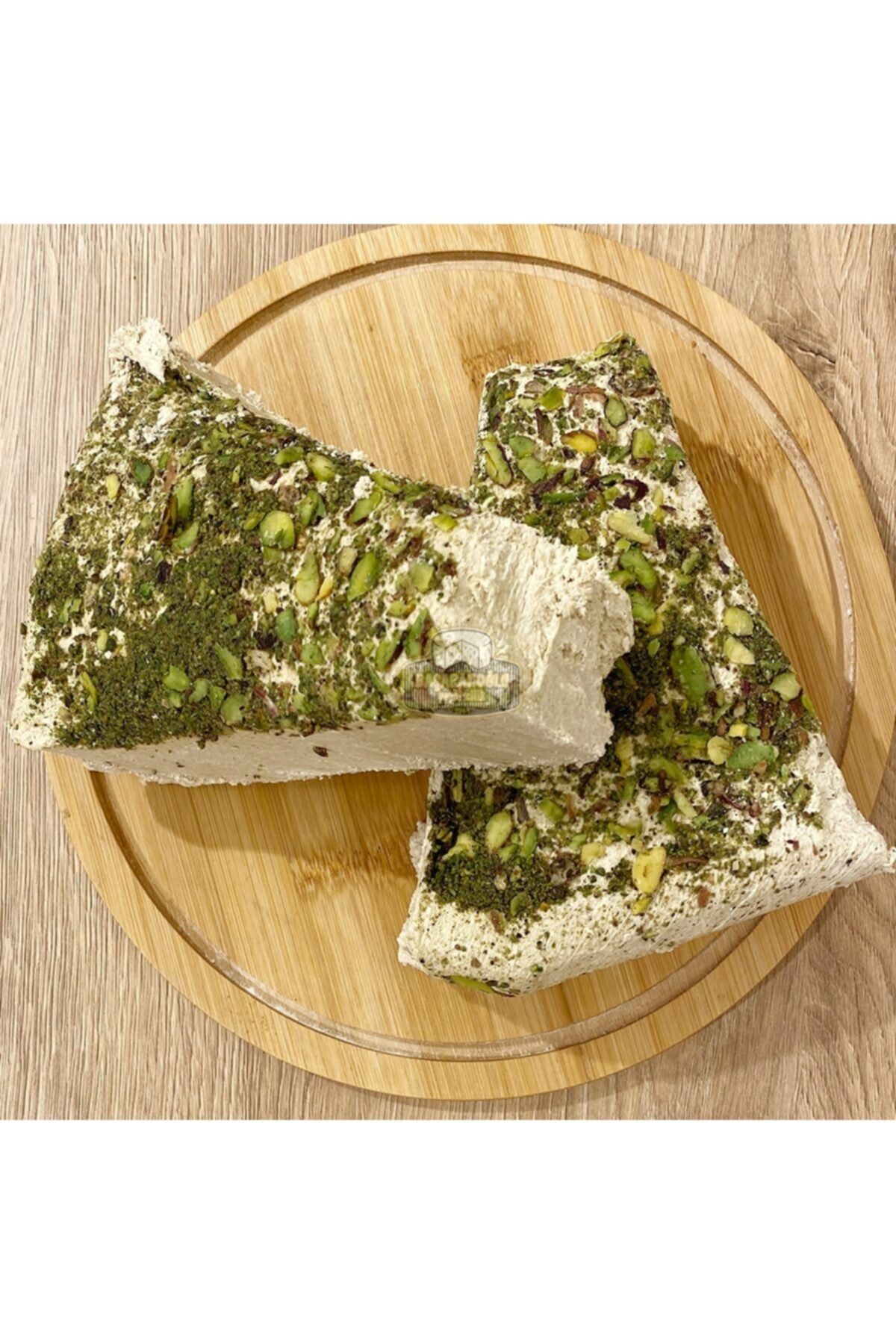 BAŞARANOĞLU PEYNİRCİLİK Fıstıklı Üçgen Helva 1 Kg