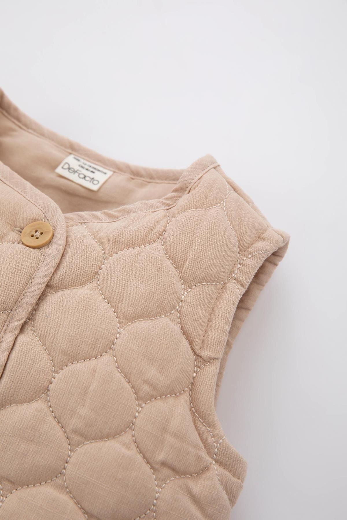 Baby girl vest hot sale with collar