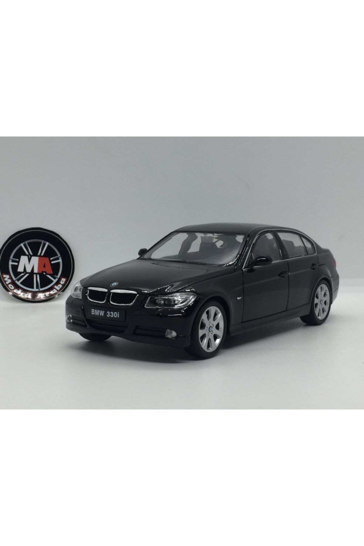 WELLY 1/24 Bmw 330i Diecast Metal Araba