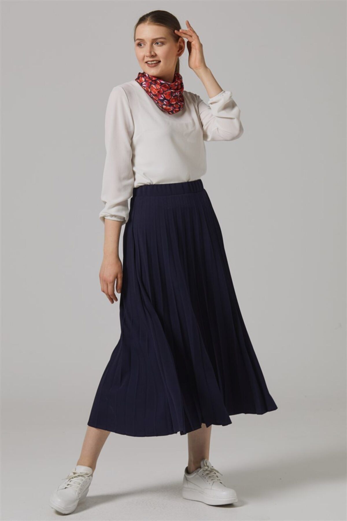 Essah Moda Kadın Lacivert Piliseli Uzun Etek Me000275