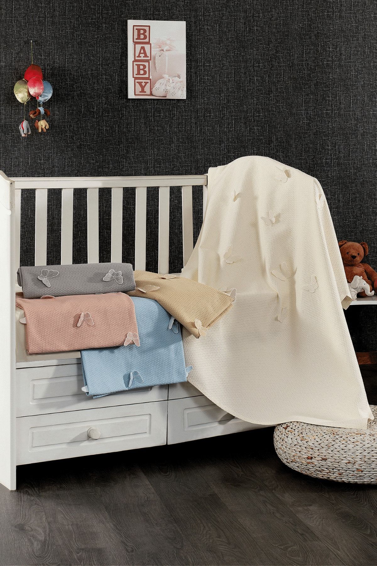 Minelya Home Collection %100 Pamuk 3d Kelebek Desenli Bebek Pike Örtüsü Krem
