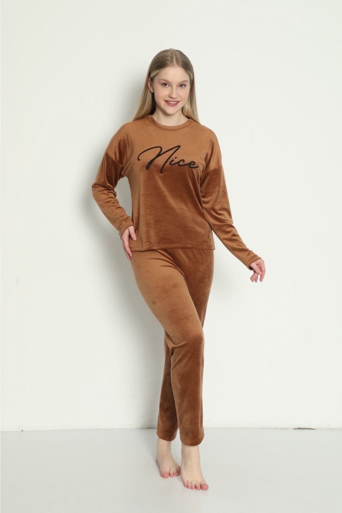 mellie Women s Long Sleeve Velvet Pajama Set Trendyol