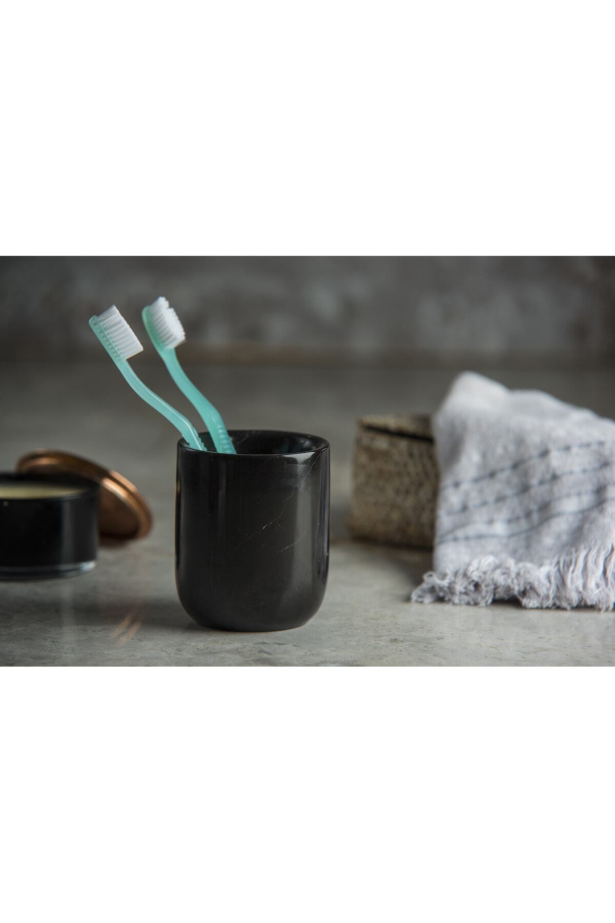 Mat For Home Nero Diş Fırçalık