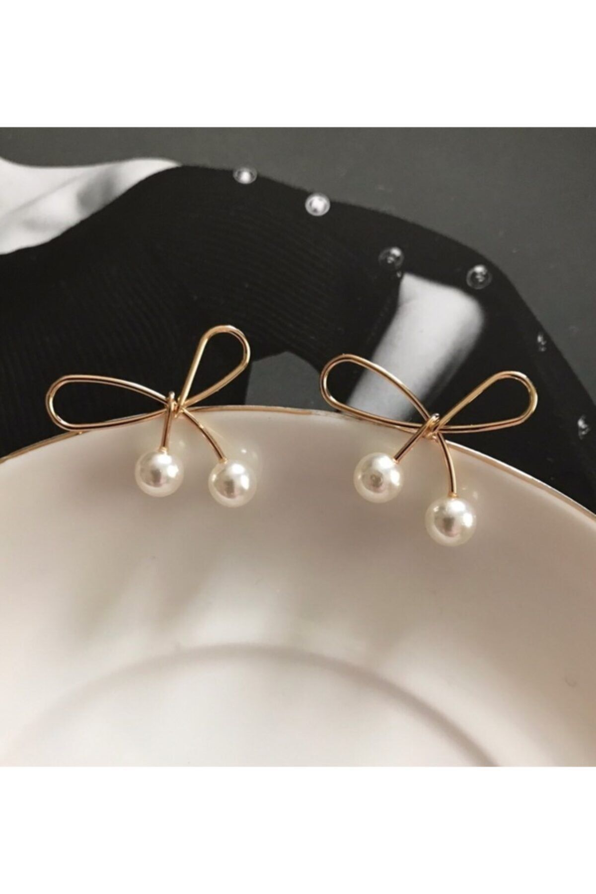 Armilla Accessory Kadın Alya Fiyonk Küpe