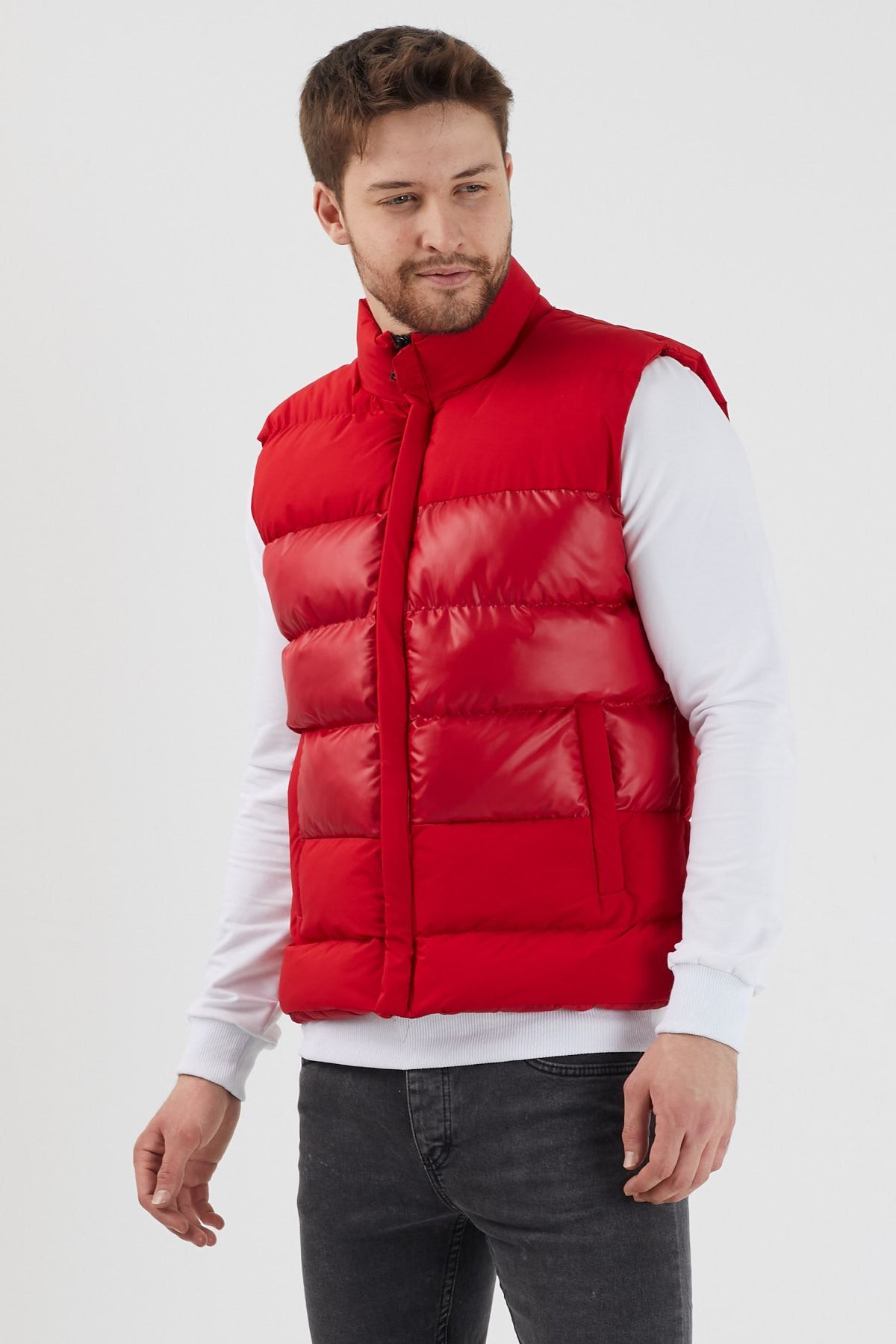Gavazzi Erkek Kırmızı Hakim Yaka Parlak Detaylı Iç Cepli Spor Polyester Şişme Yelek