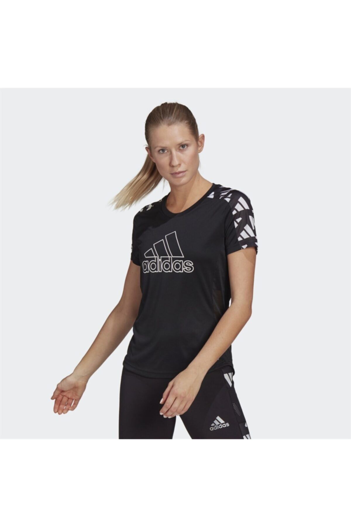 adidas Kadın Own The Run Celebration Tişört