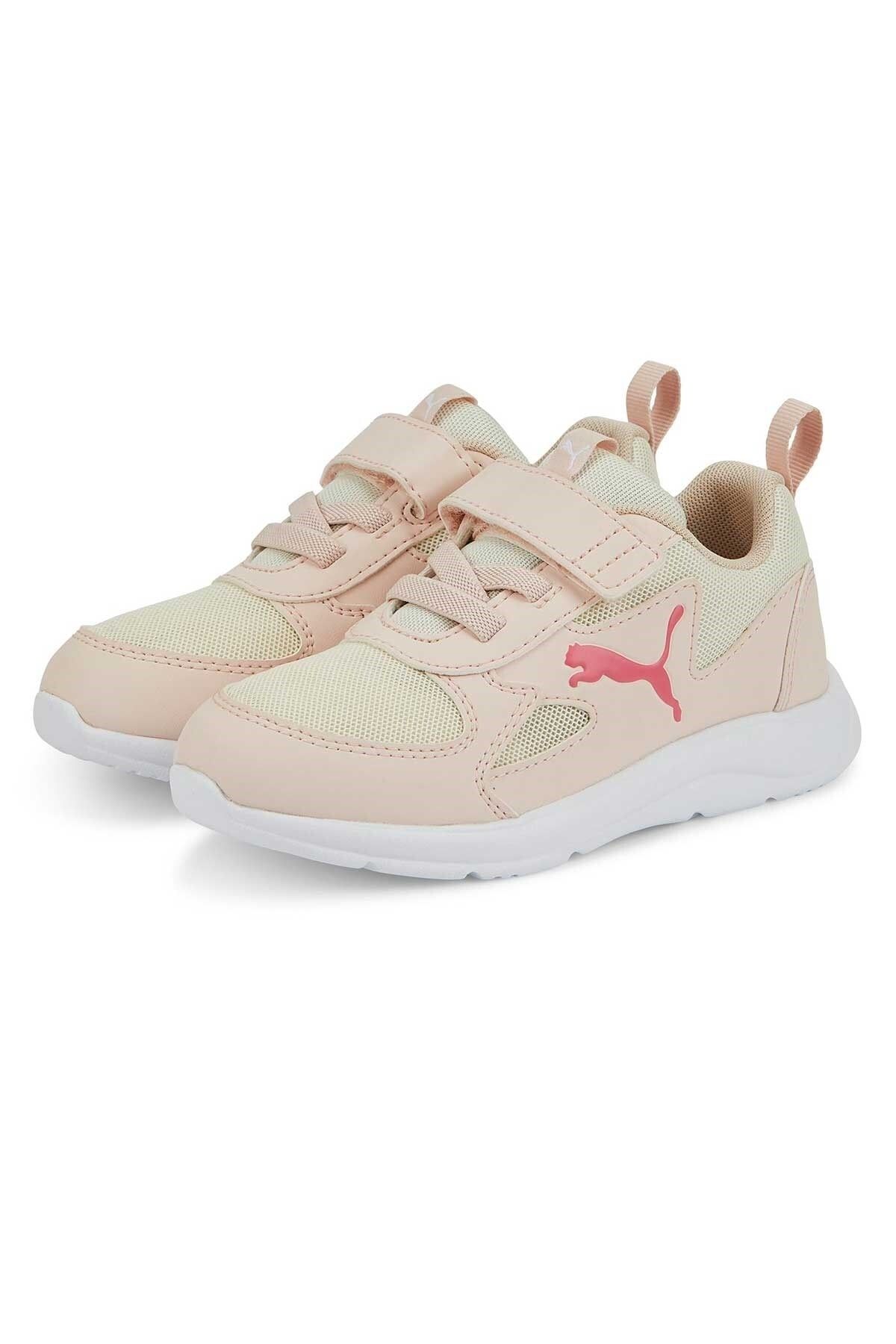 Girls pink puma hotsell
