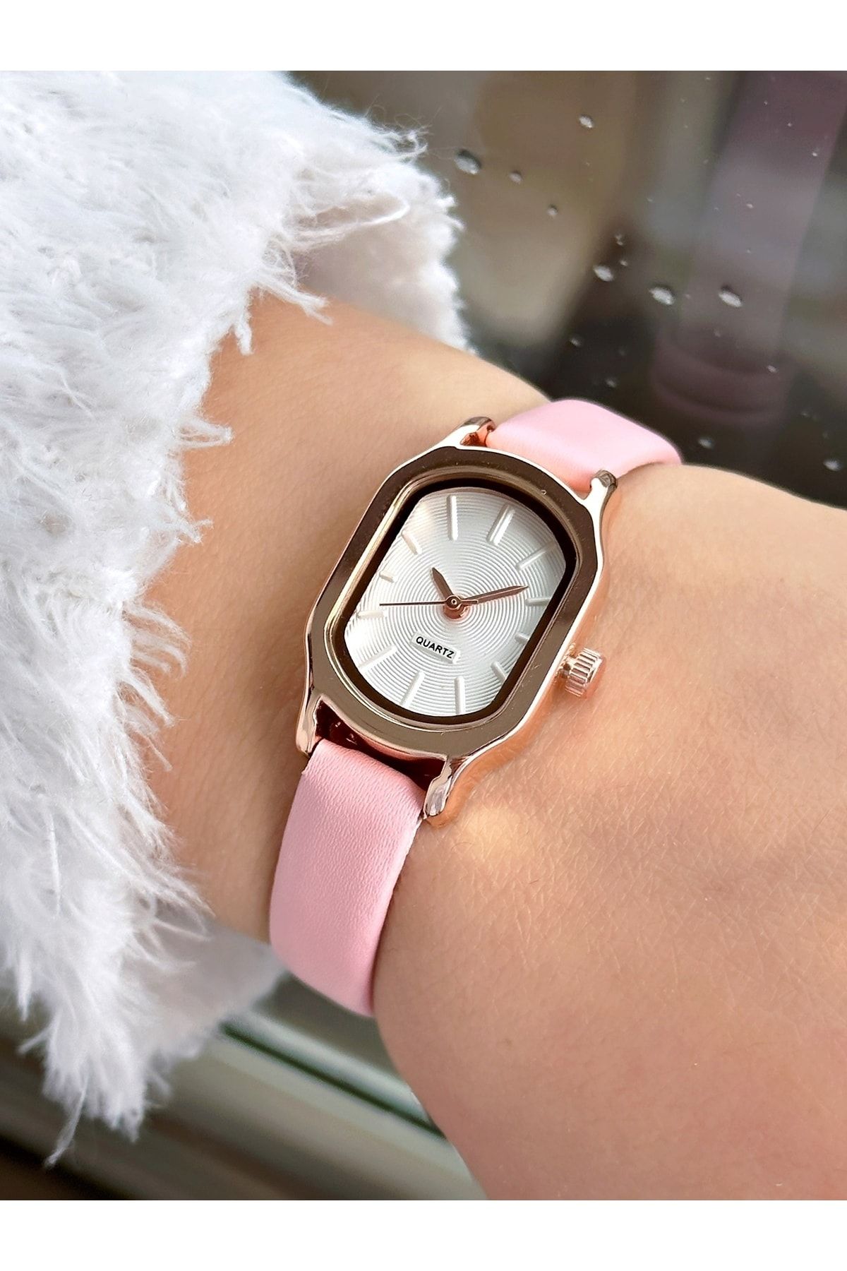 Sonata ladies best sale watches below 700