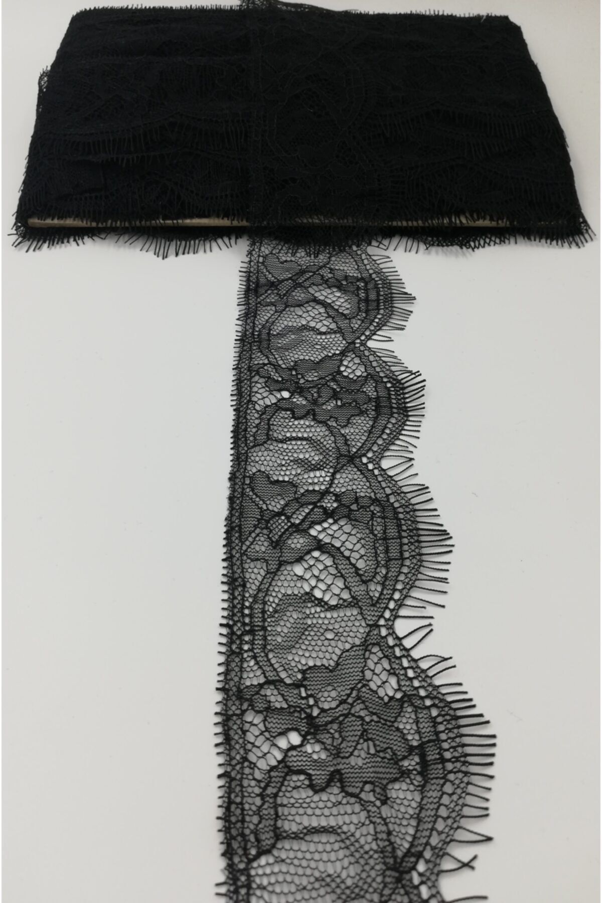 FİKA FEMME Sakallı Uç Dantel En 6 Cm Boy 3,25 Cm