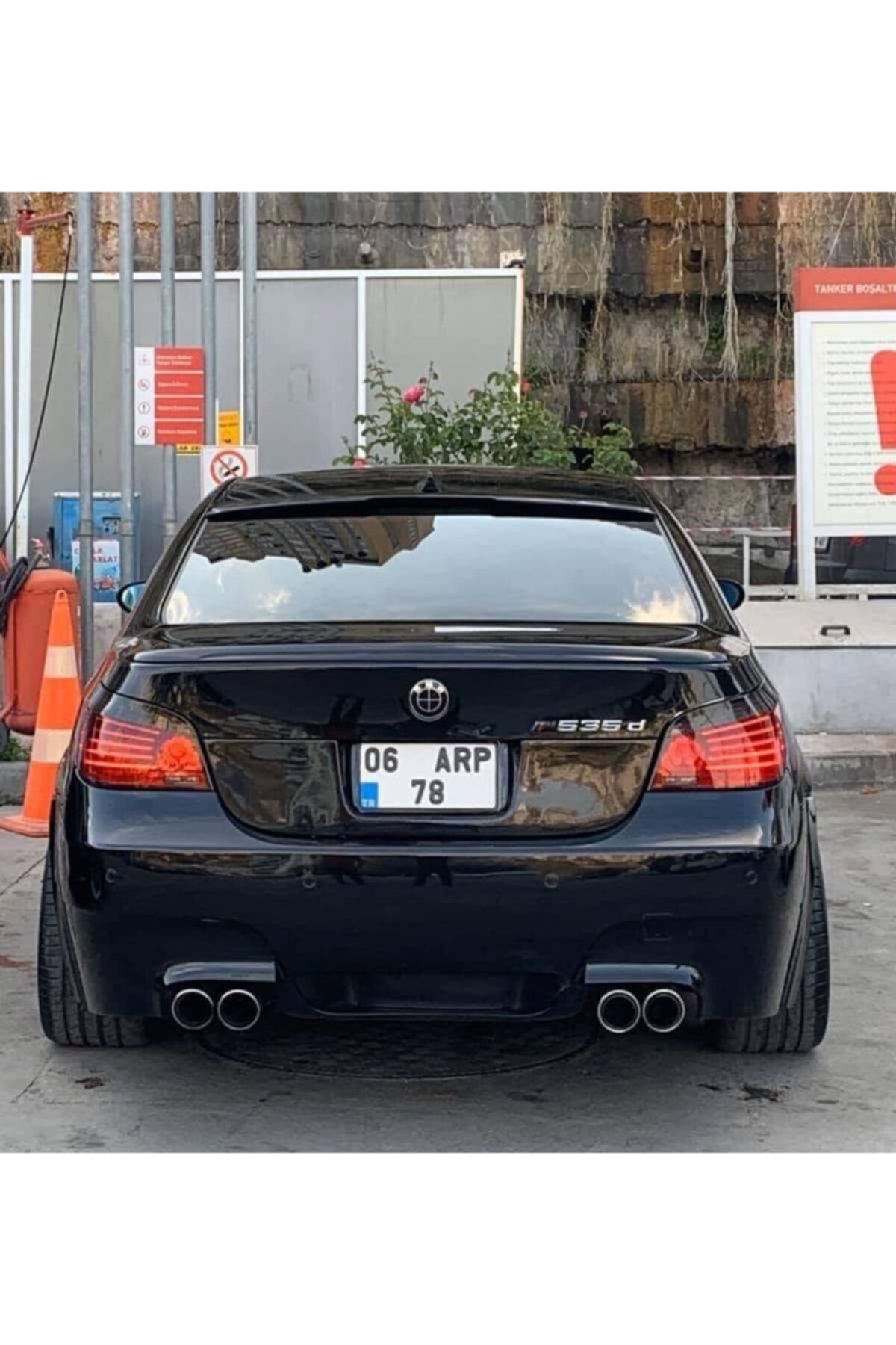 otaksan tuning Bmw E60 Kare Plakalık - Plastik - Parlak Siyah
