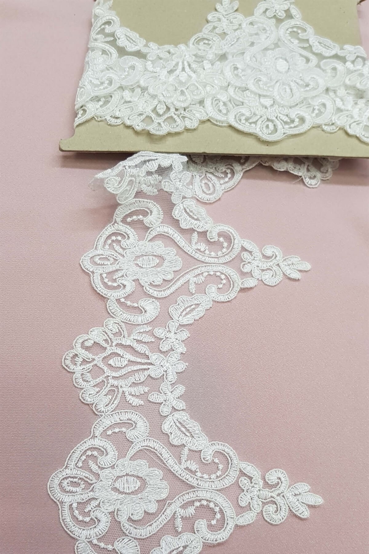 Hobigram Fransız Güpür Krem Dantel