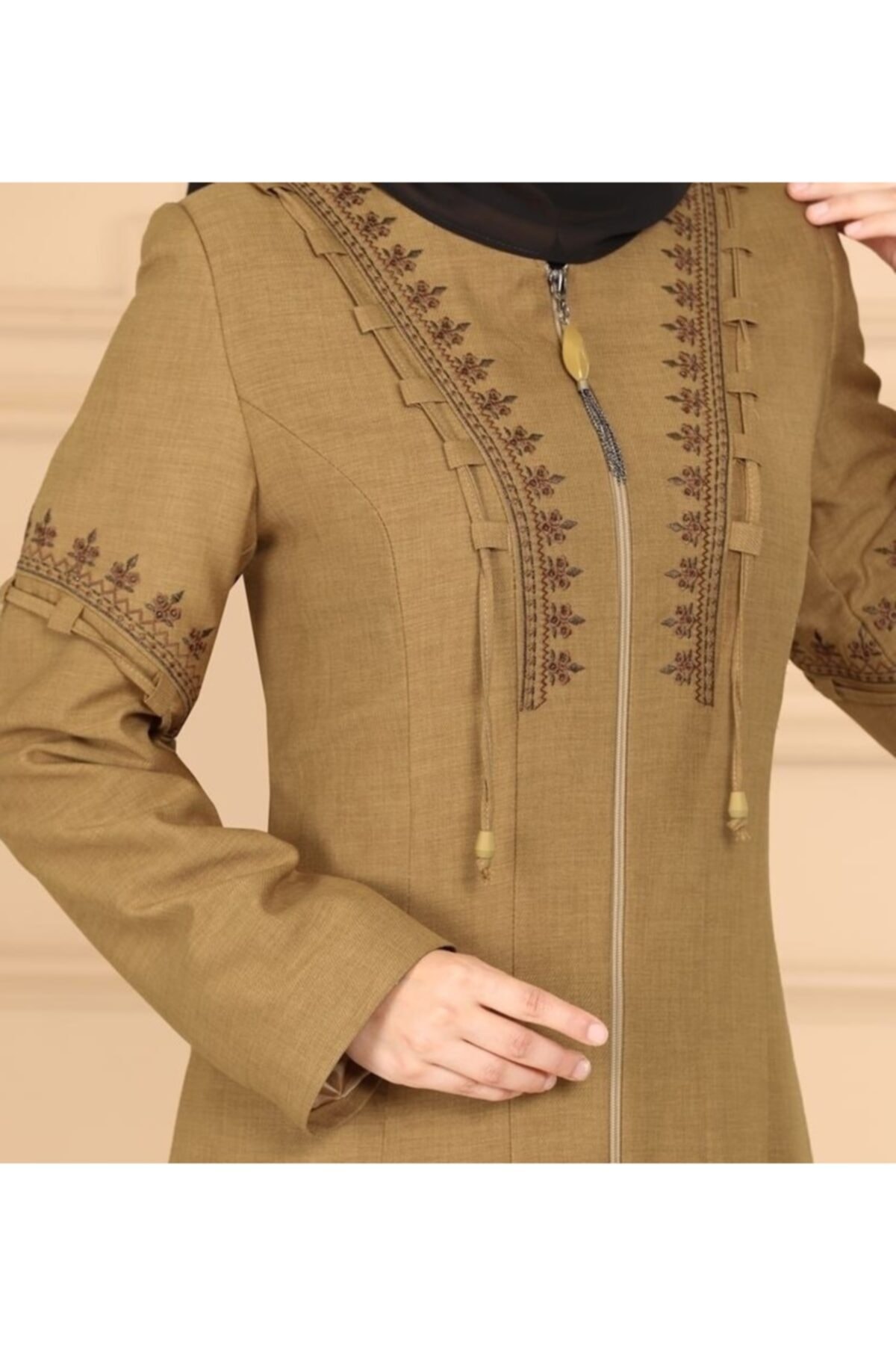Pardesü Dünyası Nakış Detaylı Pardesü Asit Fermarlı Cep Detaylı Mevlana Kol Detay