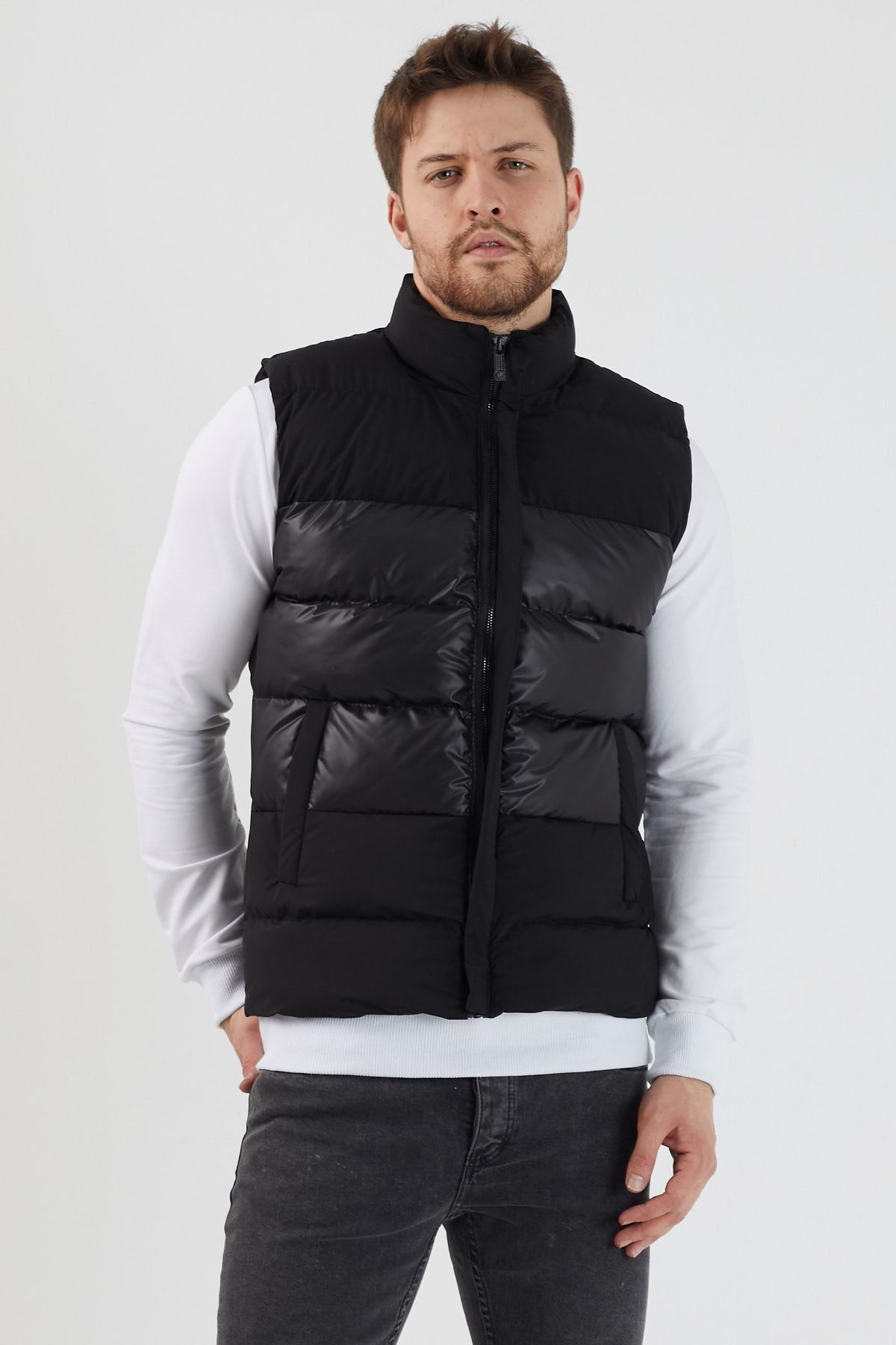 Gavazzi Erkek Siyah Hakim Yaka Parlak Detaylı Iç Cepli Spor Polyester Şişme Yelek