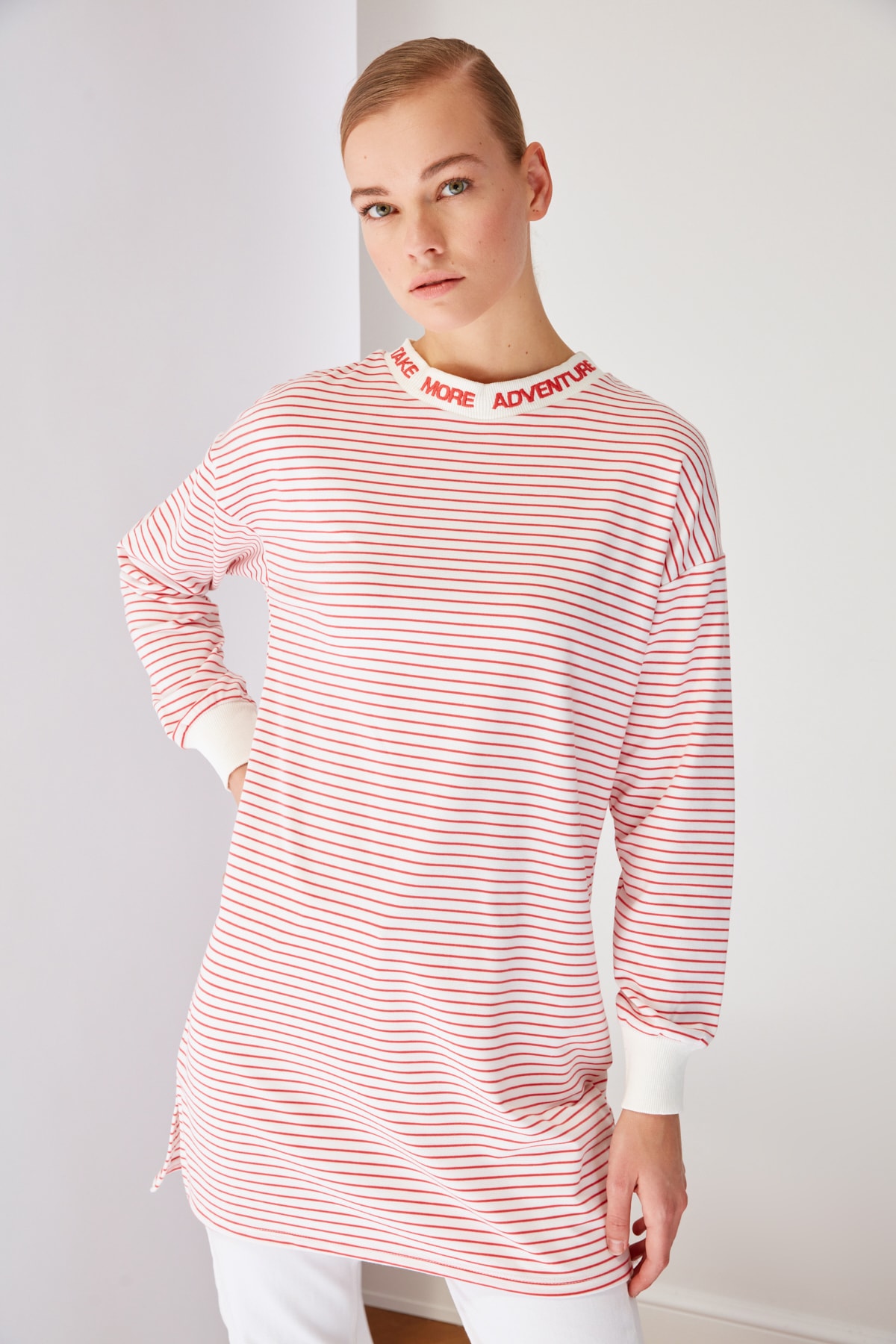 Trendyol Modest Nar Çiçeği Baskılı Tesettür Sweatshirt TCTSS21SW0338