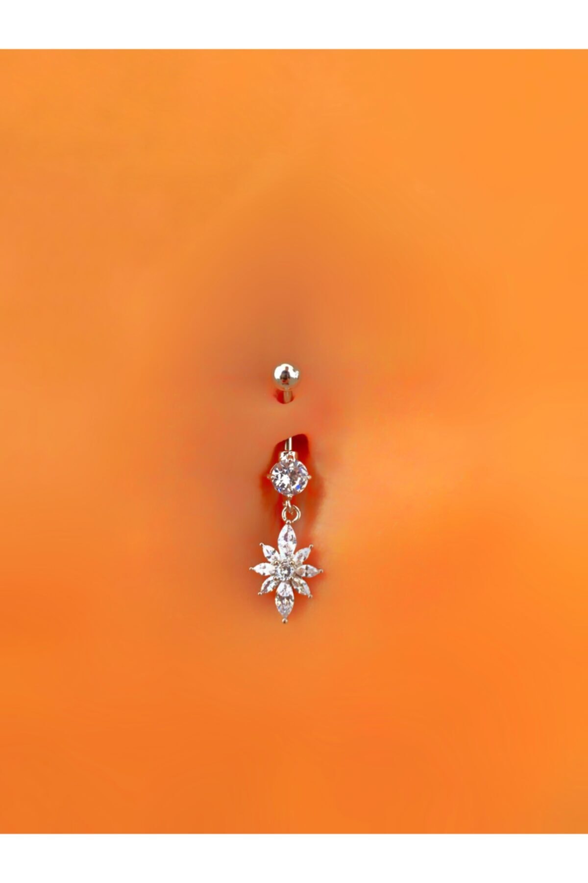 TAKIKRALI Sallantılı Çiçek Figürlü Göbek Piercing Silver