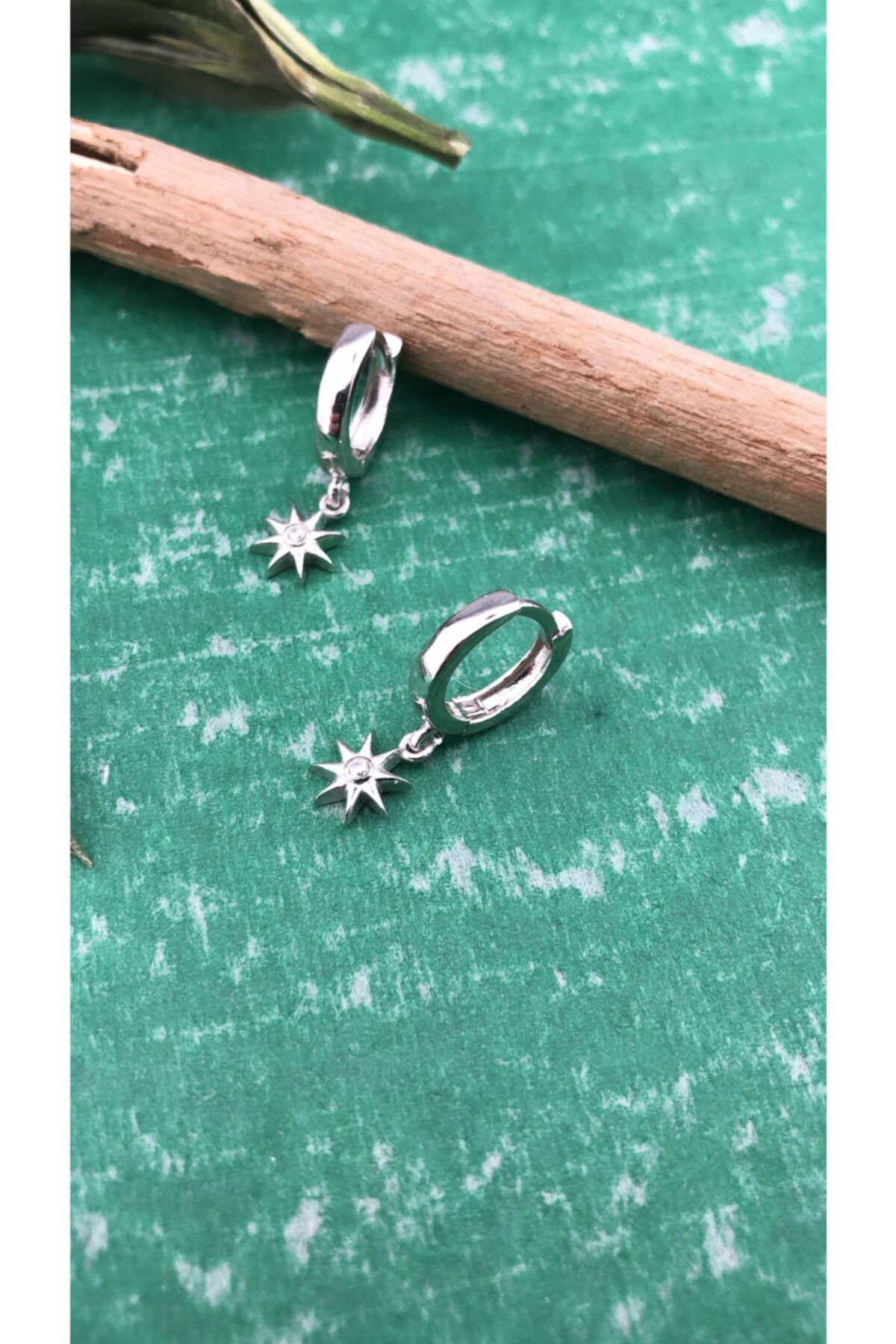 Joel Jewelry Zirkon Taş Detaylı Kuzey Yıldızı Model Rodyum Kaplamalı Minimal Gümüş Küpe