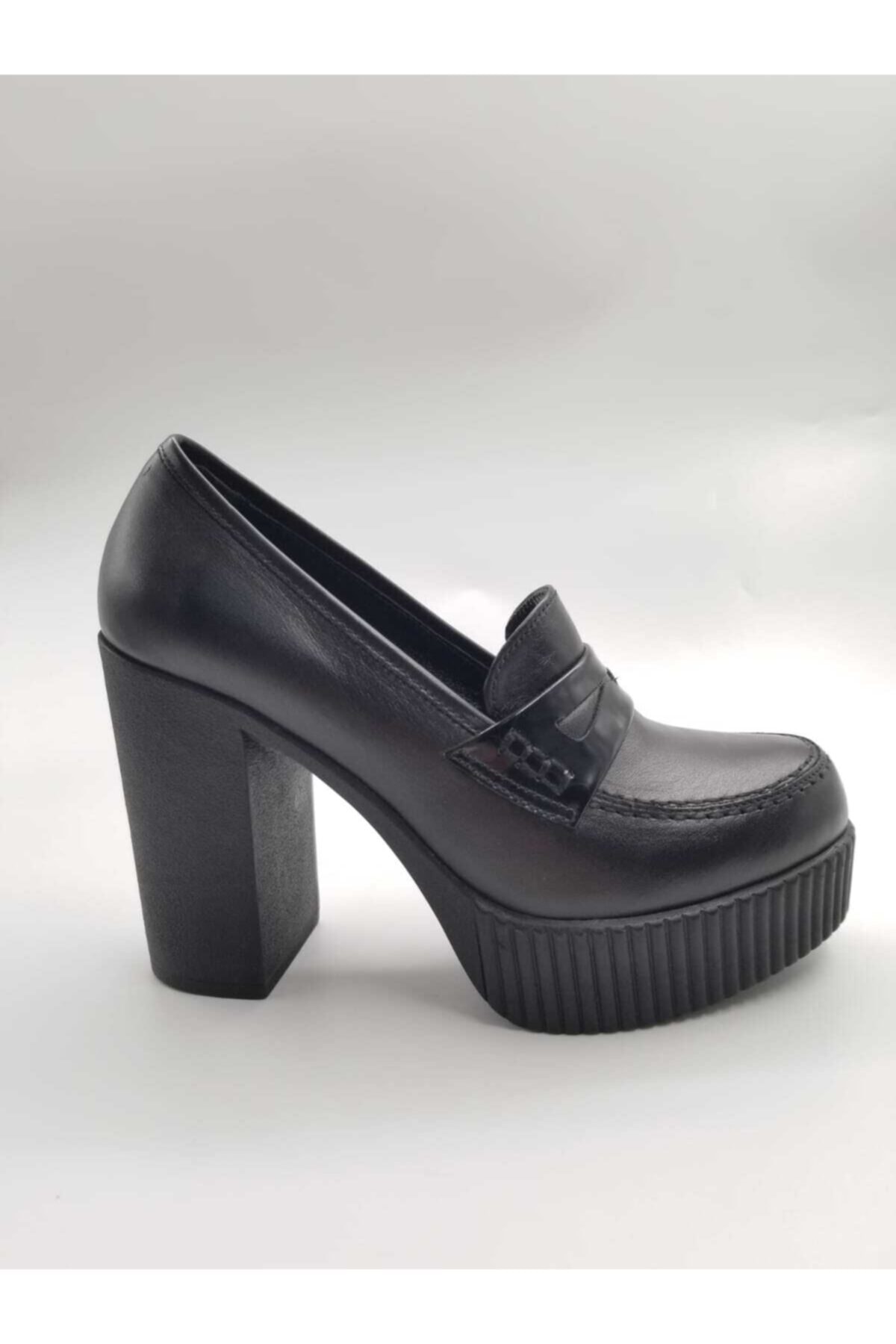 Impero Hakiki Siyah Deri Kalın Topuklu Ayakkabı