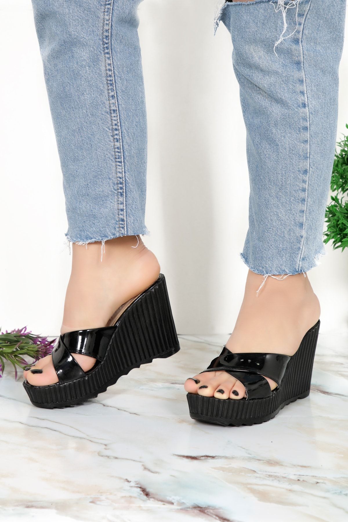 Moricha Women s 10 Cm Wedge Heels Black Shiny Patent Leather High