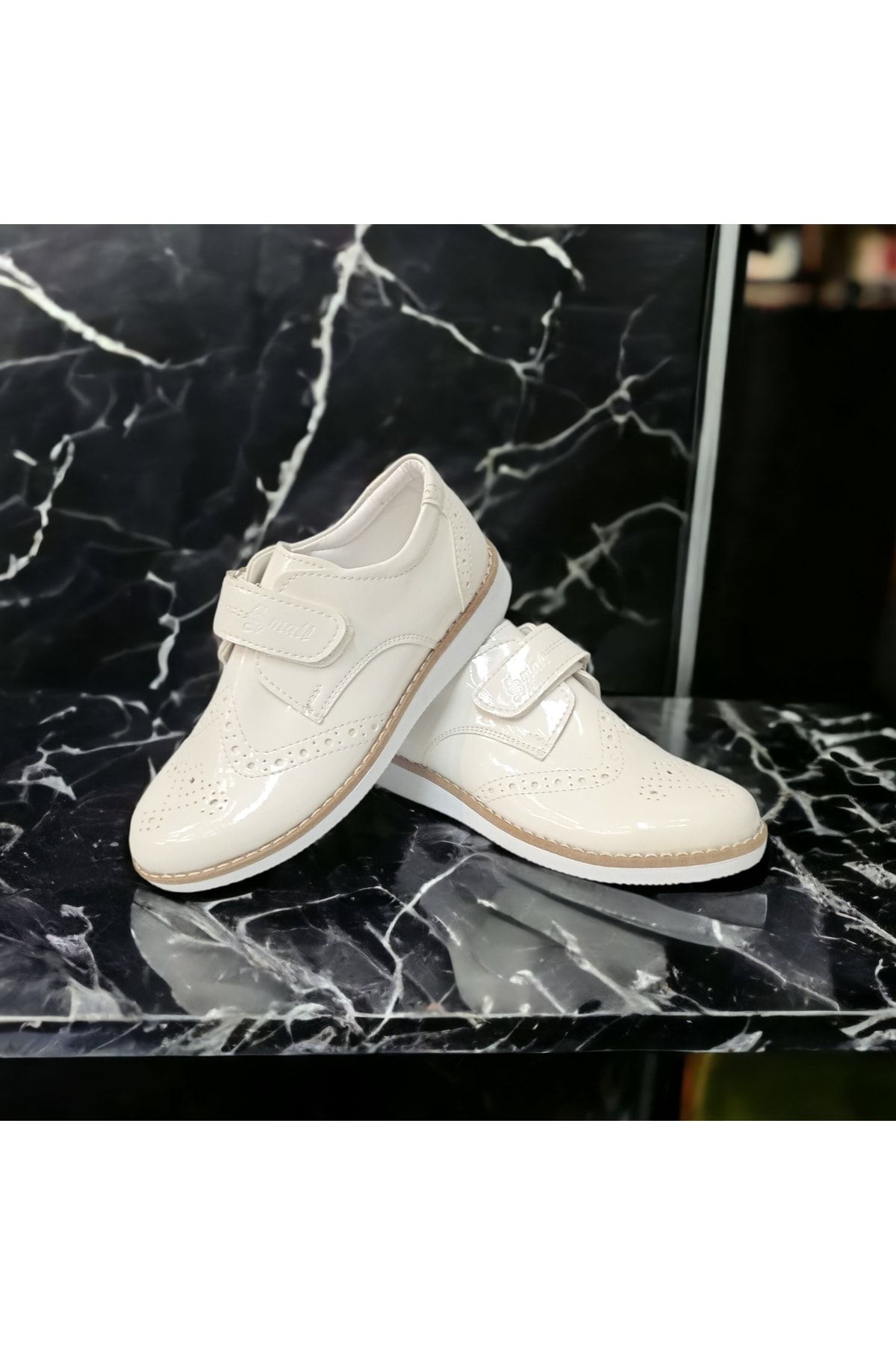 Cream colored shop dress shoes