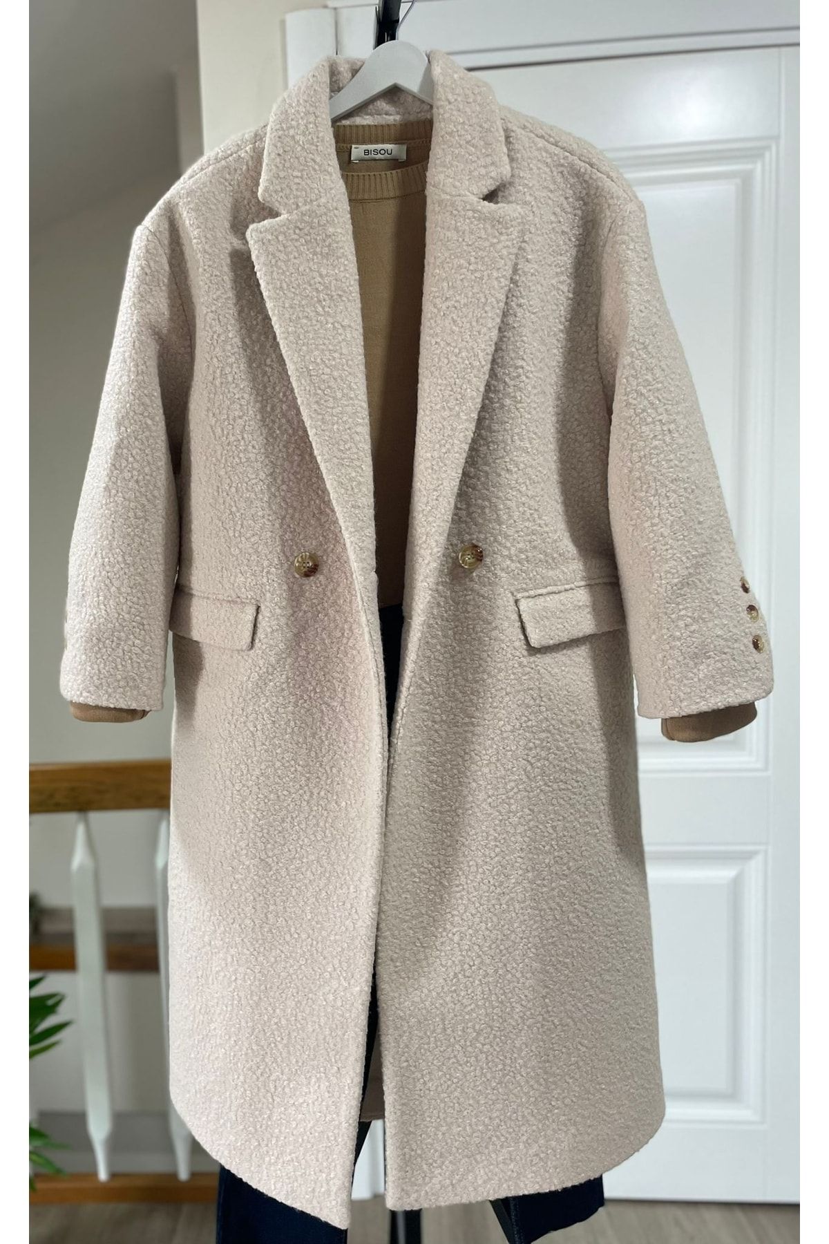 Textured coat 2025