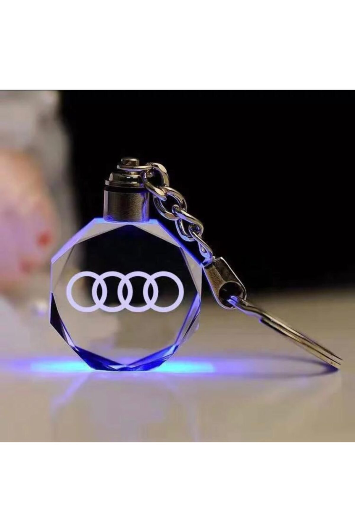 idealaksesuar Audi Işıklı Anahtarlık 2021 Yılının Popüler Ürünü Şık Car Keychain Oto Araba Motor Şık Aksesuar