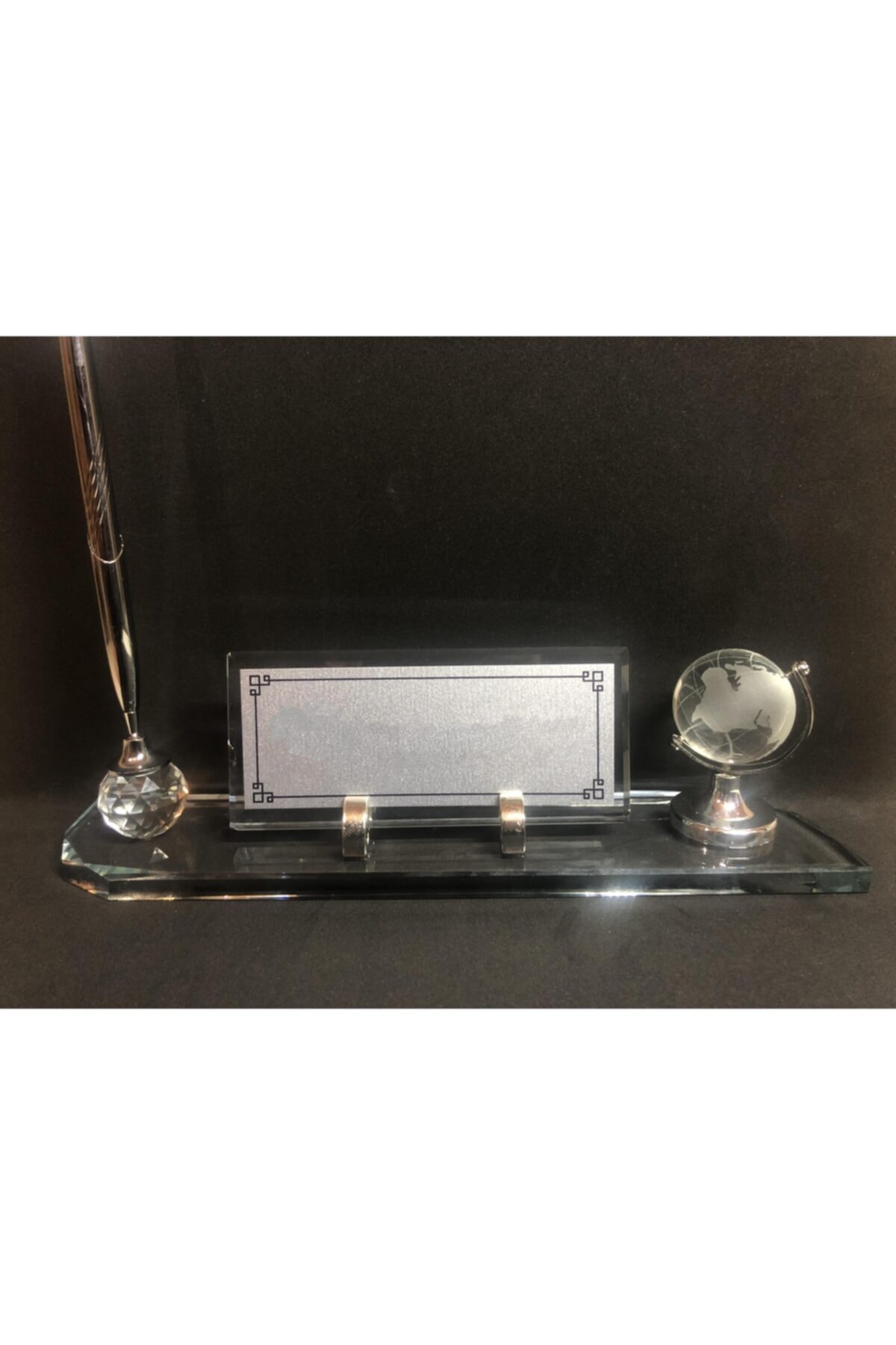 Gündoğan Kristal Masa Üstü Cam Isimlik Kalem ve Dünya Aksesuarlı Şeffaf