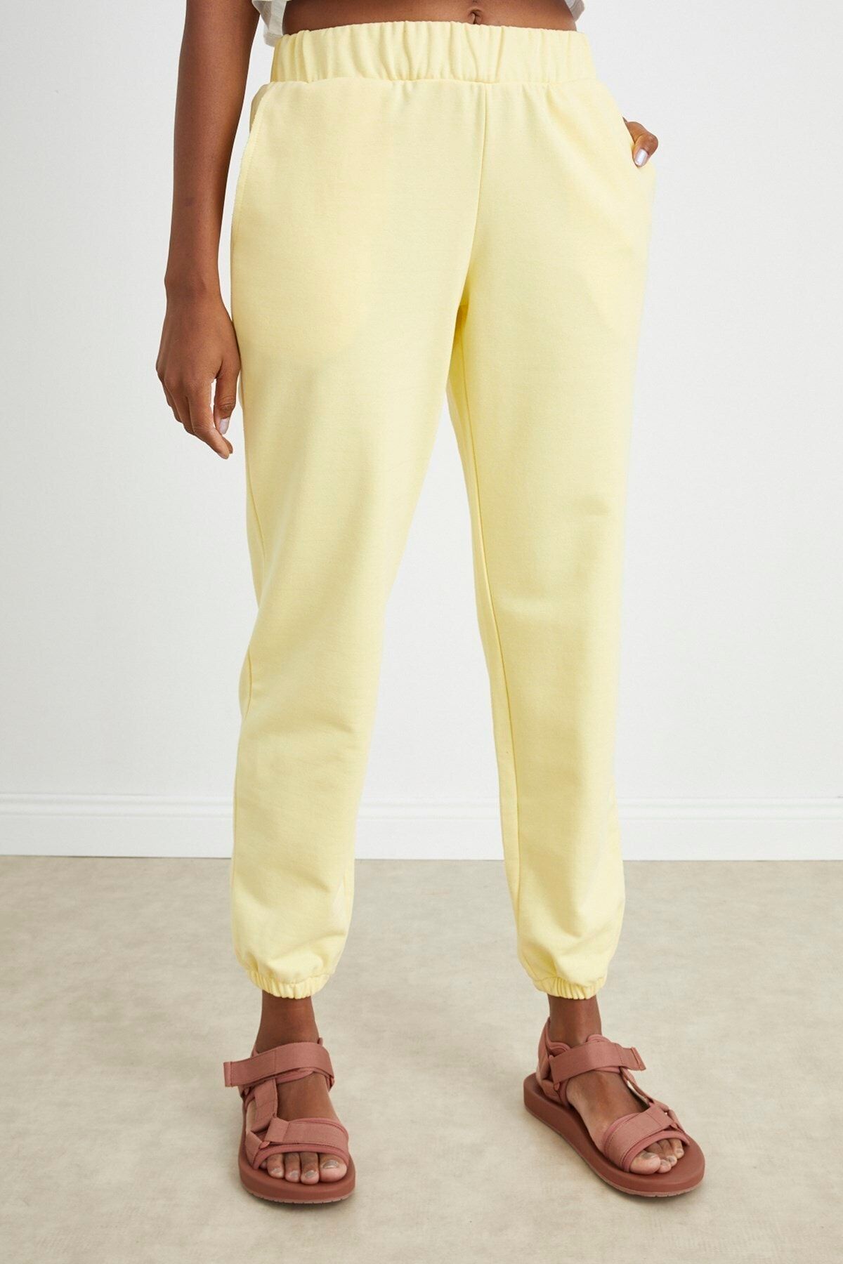 Curly Sarı Jogger Pantolon
