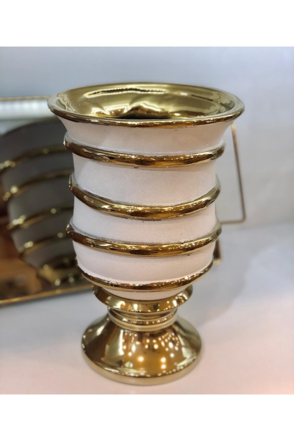 Levn Home Beyaz Gold Detaylı Büyük Vazo