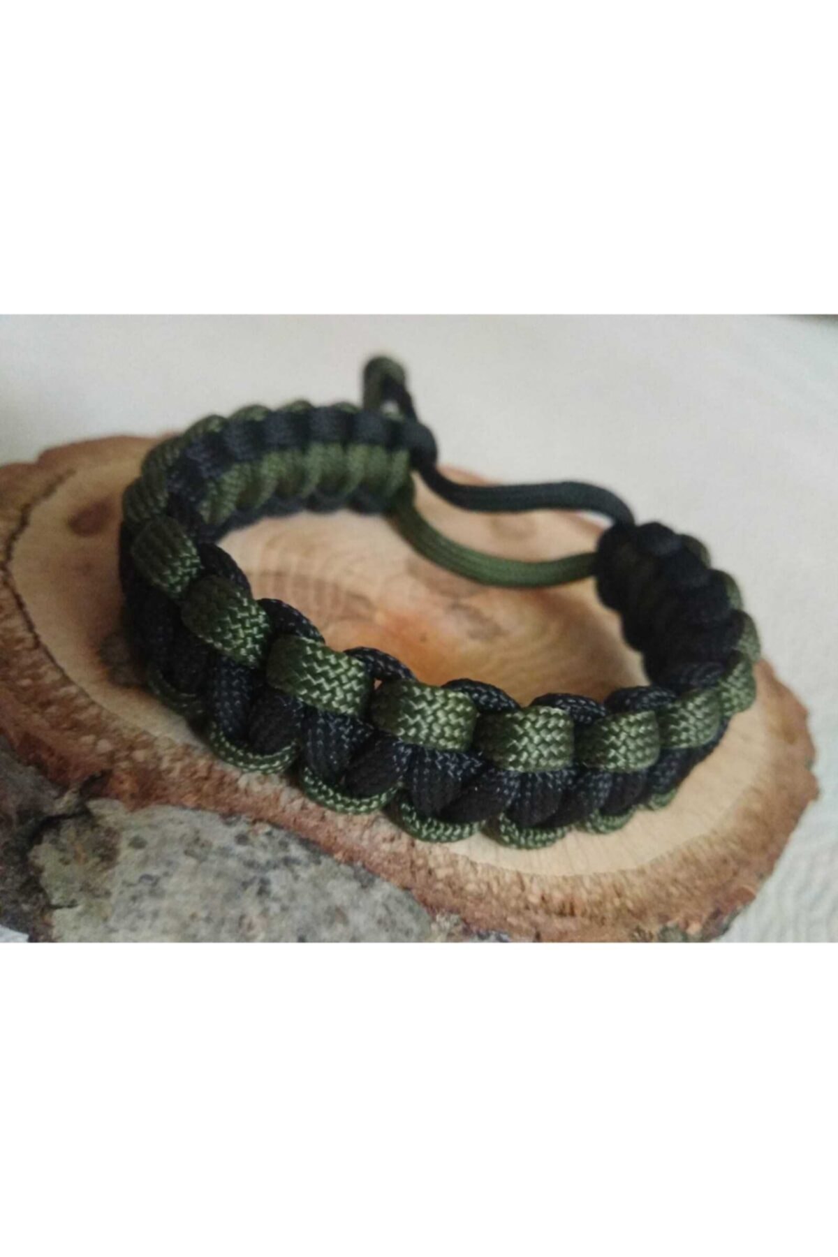 PARACORD DÜNYASI Madmax Model Bileklik