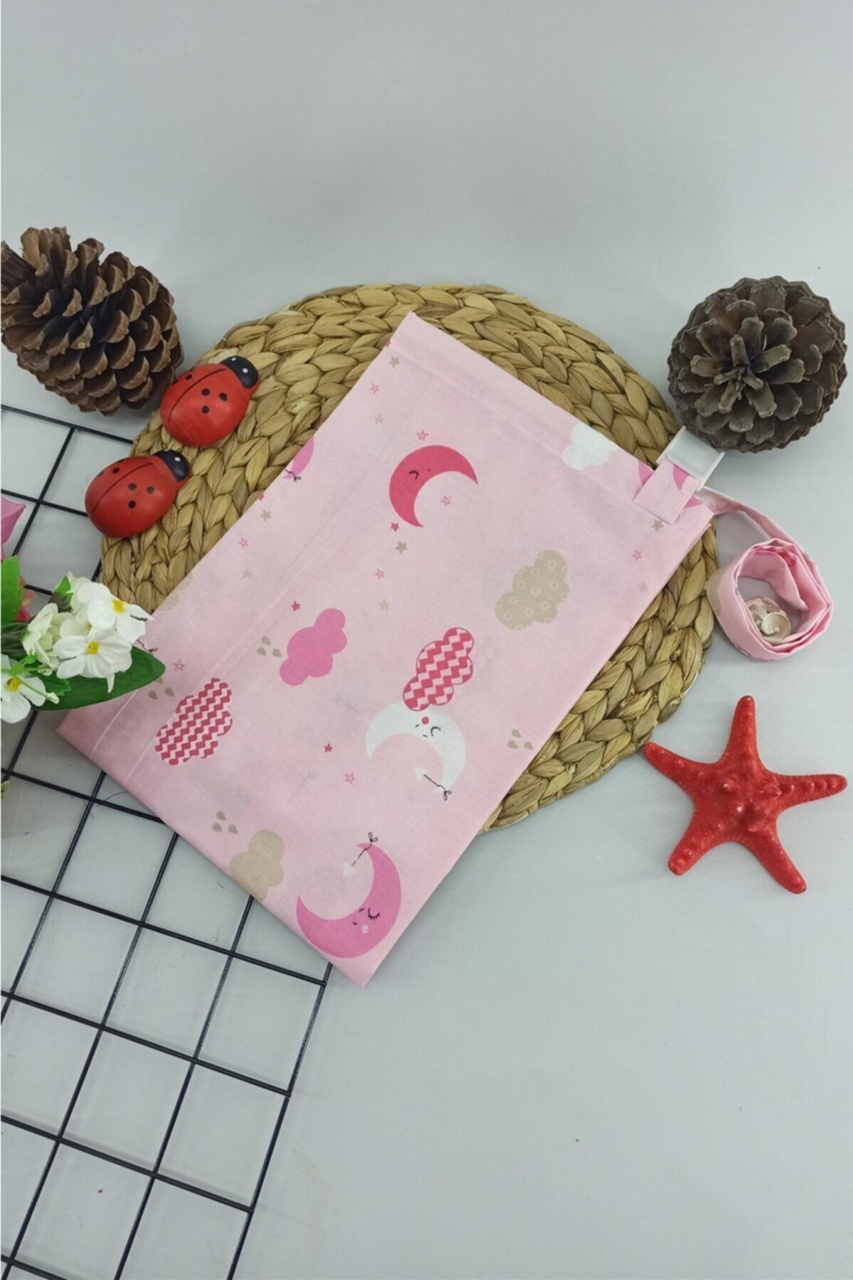 ALİSS Pembe Bulut Desenli Lüx Emzirme Önlüğü