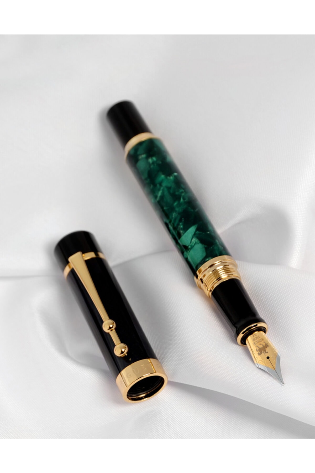 Piguet Genève Suisse Altın Uçlu Dolma Kalem