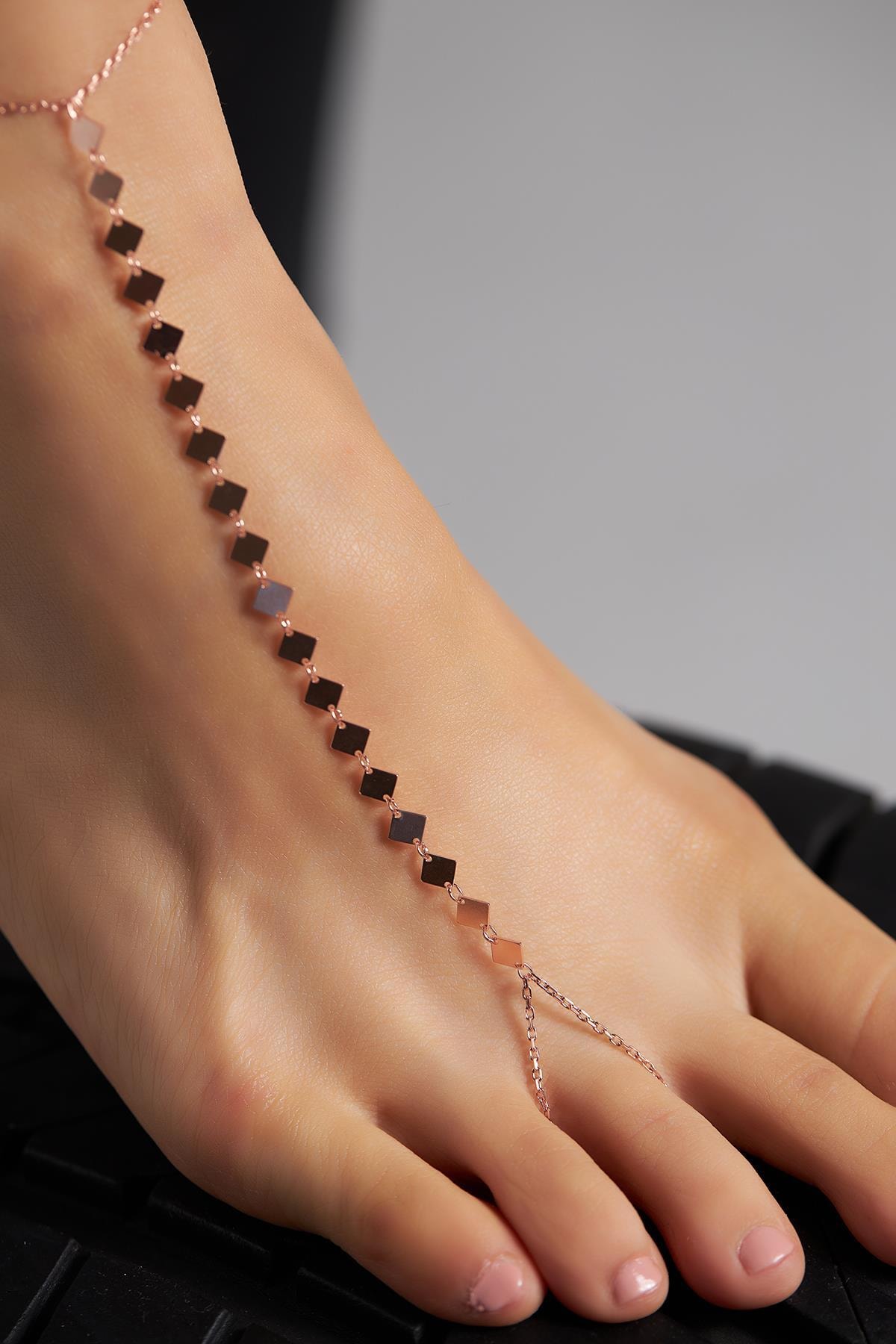 Ninova Silver Ninova Sıralı Kare Model Rose Kaplama Gümüş Ayak Şahmeranı