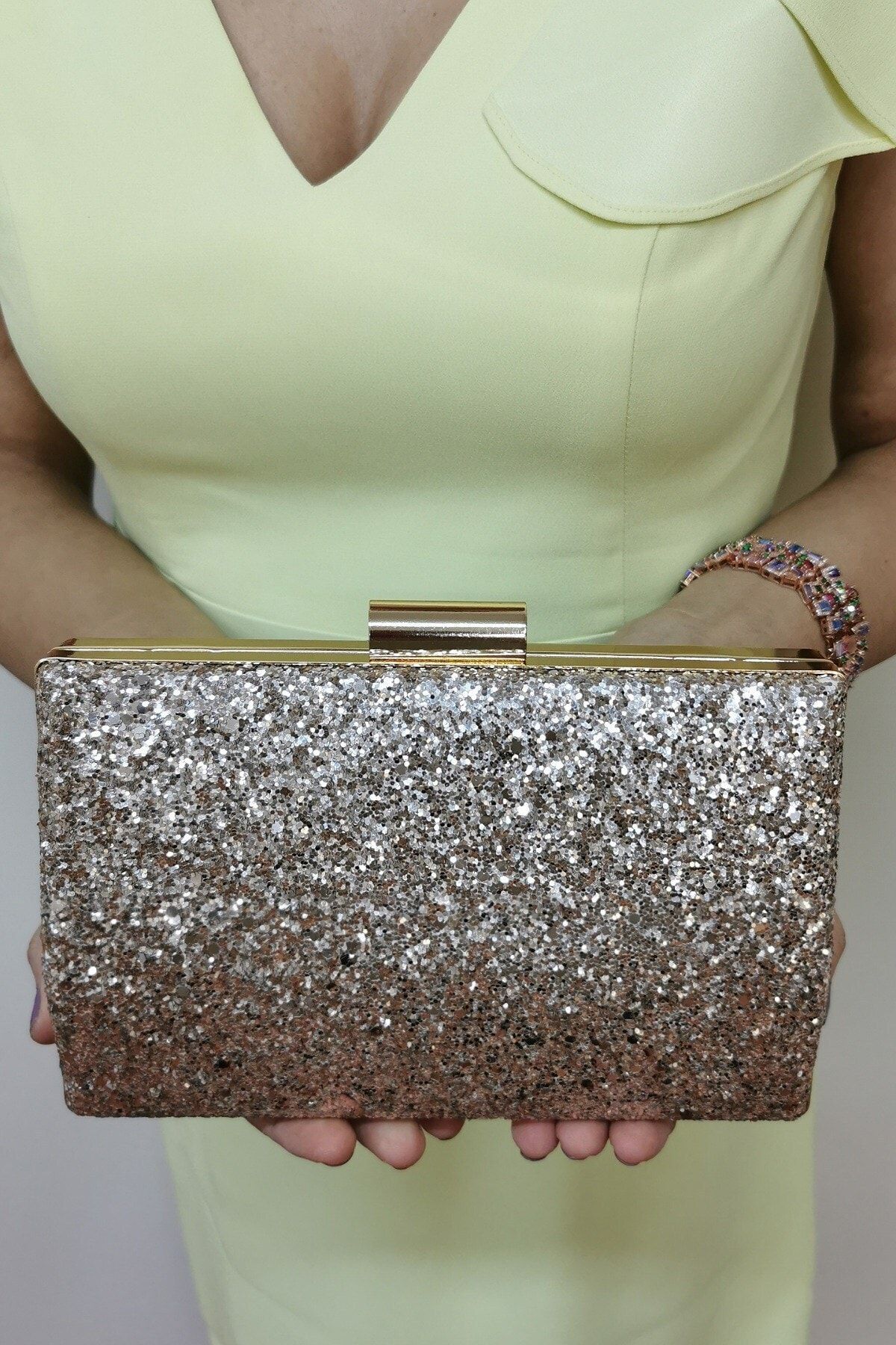 NAZART Kadın Pullu Pudra Clutch Abiye Gece Çantası