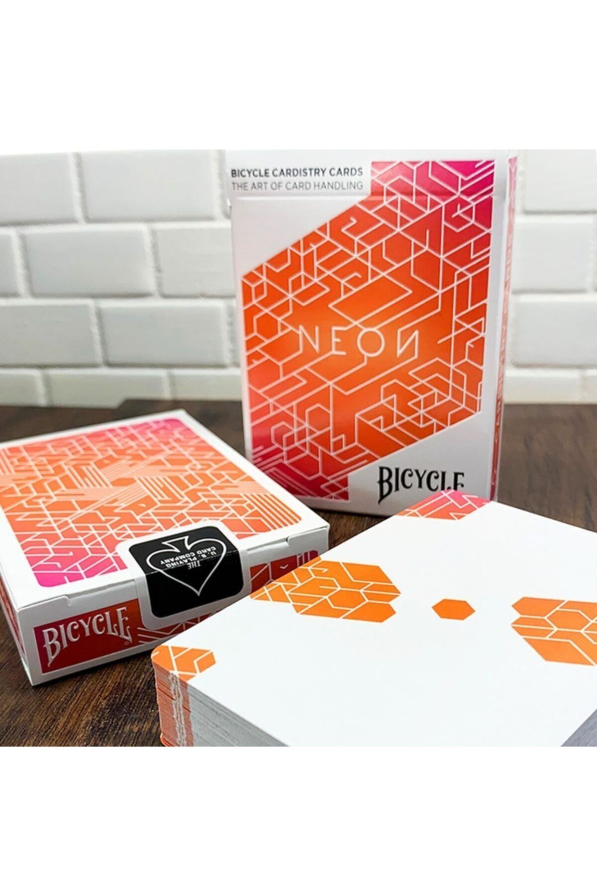 Bicycle Neon Orange Bump Cardistry Oyun Destesi