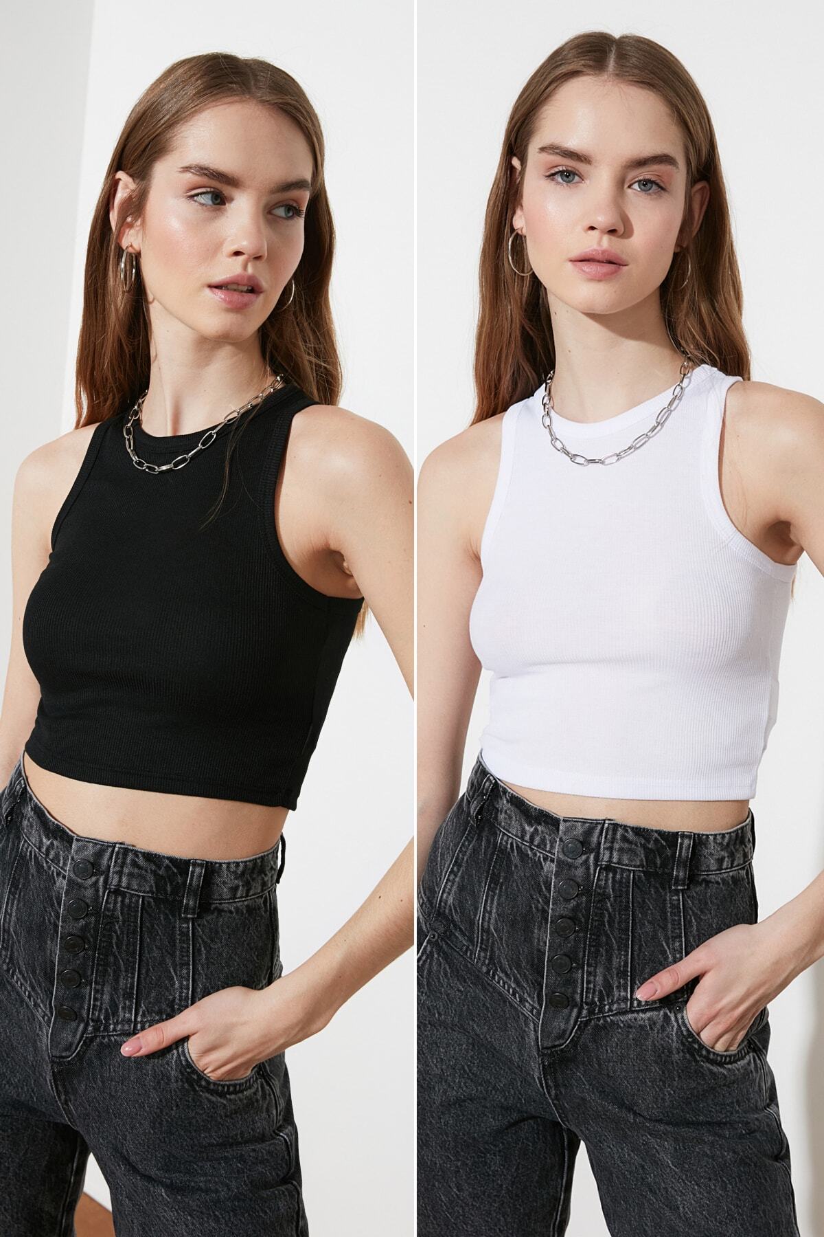 TRENDYOLMİLLA Siyah-Beyaz Fitilli Super Crop Örme Atlet TWOSS21AL0058
