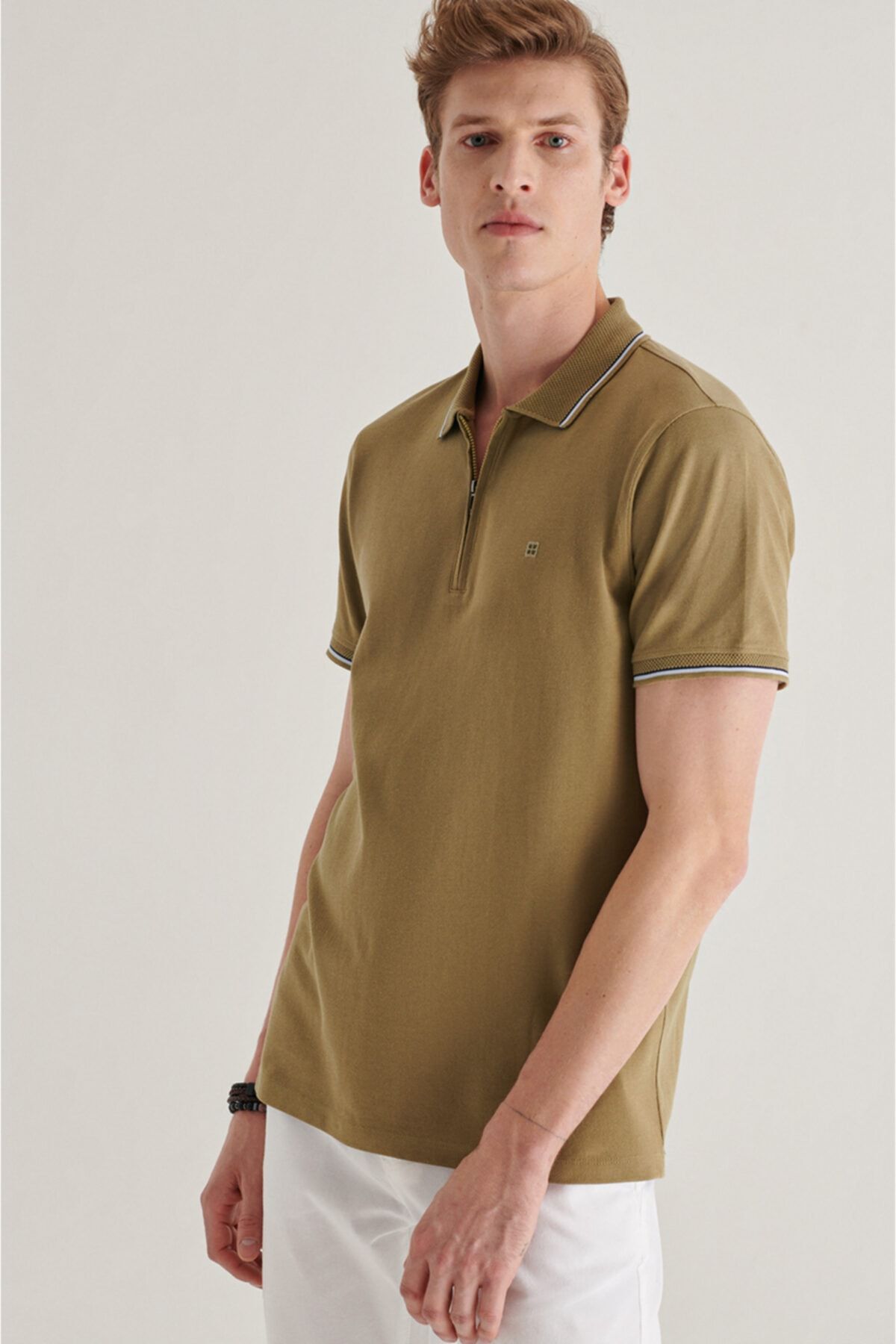 Avva Erkek Haki Polo Yaka Yarım Fermuarlı Düz T-shirt A11y1027