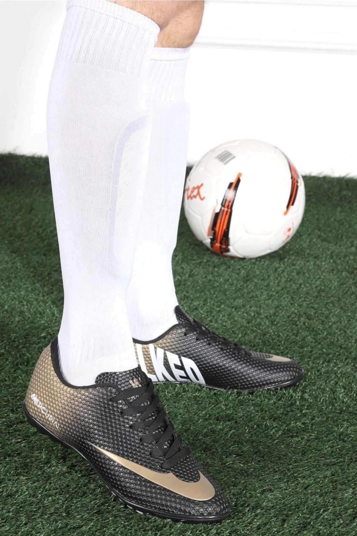 Studless sales football shoes