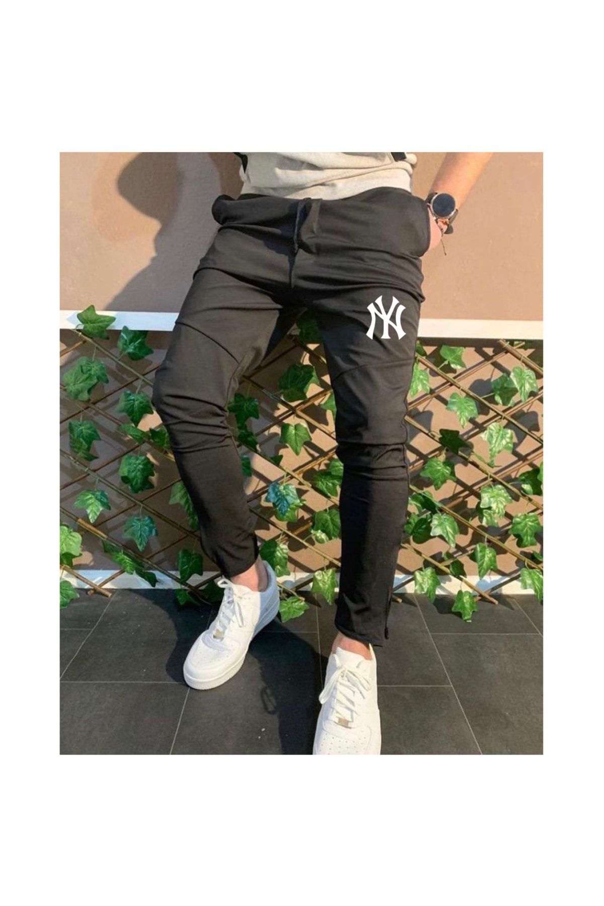 No online pocket sweatpants