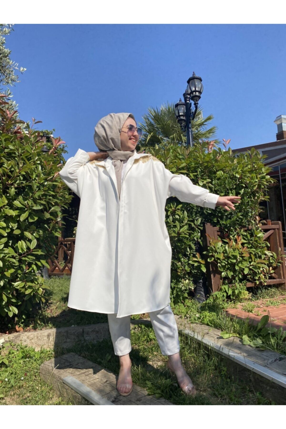 EFKEYEM OFFİCİAL Kadın Ekru Omuz Taşlı Ceket
