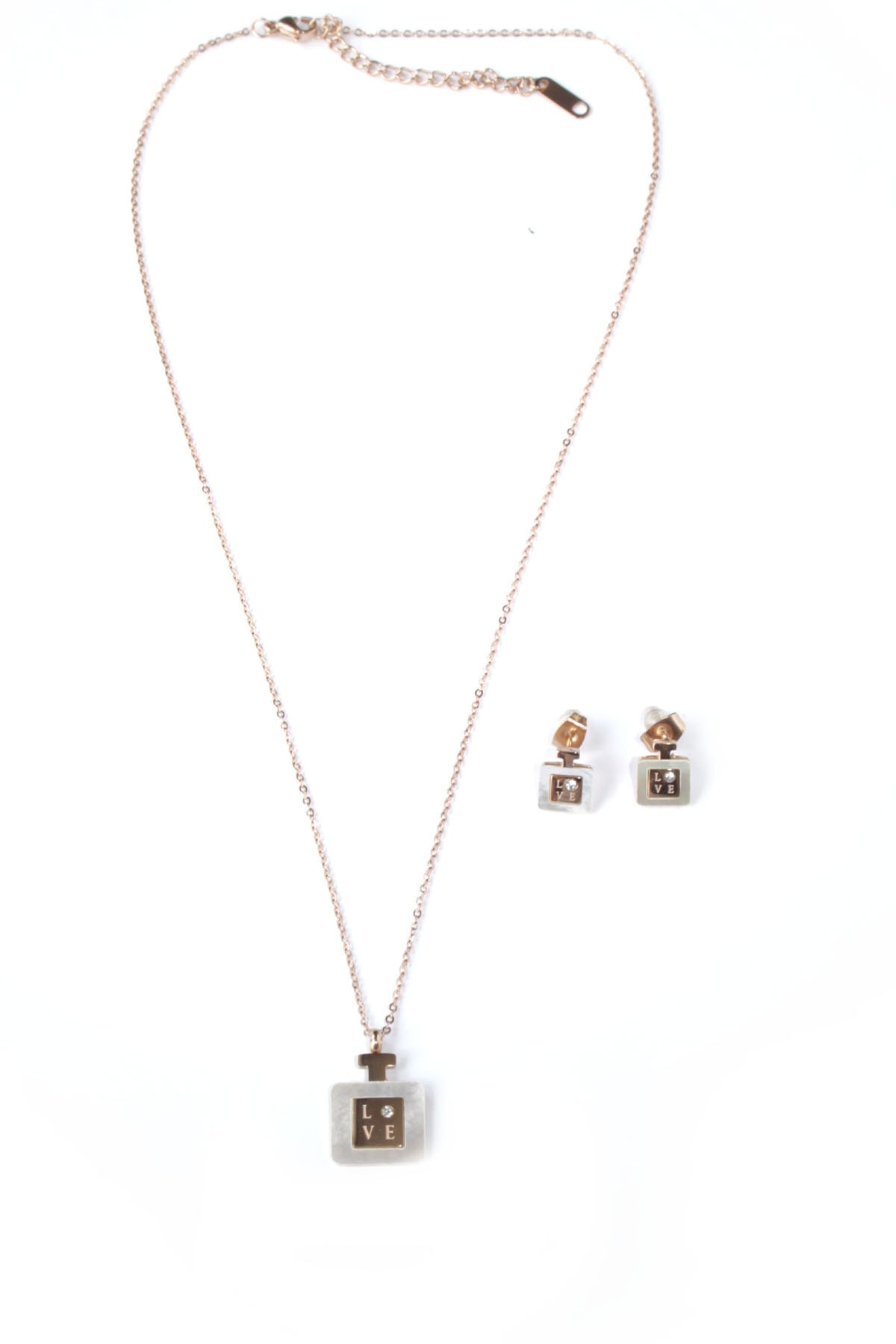 im Design Kadın Rose Love Yazılı Çelik Küpe Kolye Set