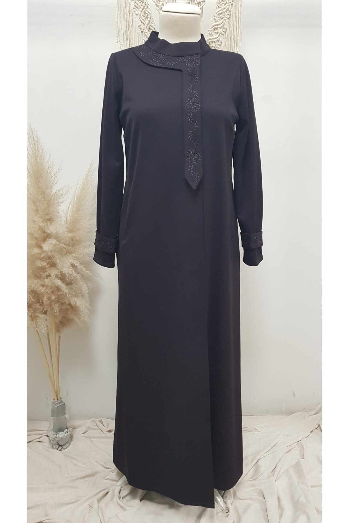 JALİA Kadın Süs Kravatlı Ve Nakışlı Mevimlik Tesettür Pardesü