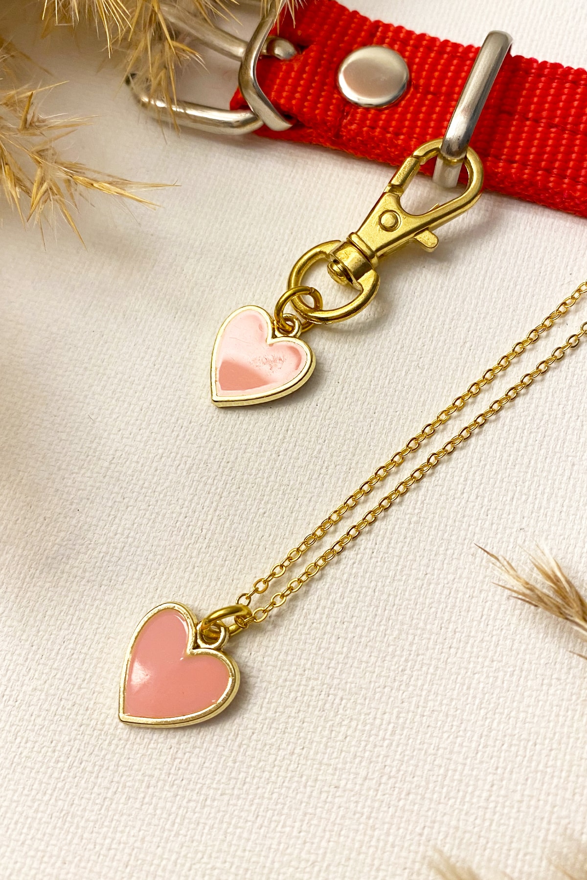 Enpatili Pembe Kedi Tasması Aksesuarı Kalpli Kolye Seti
