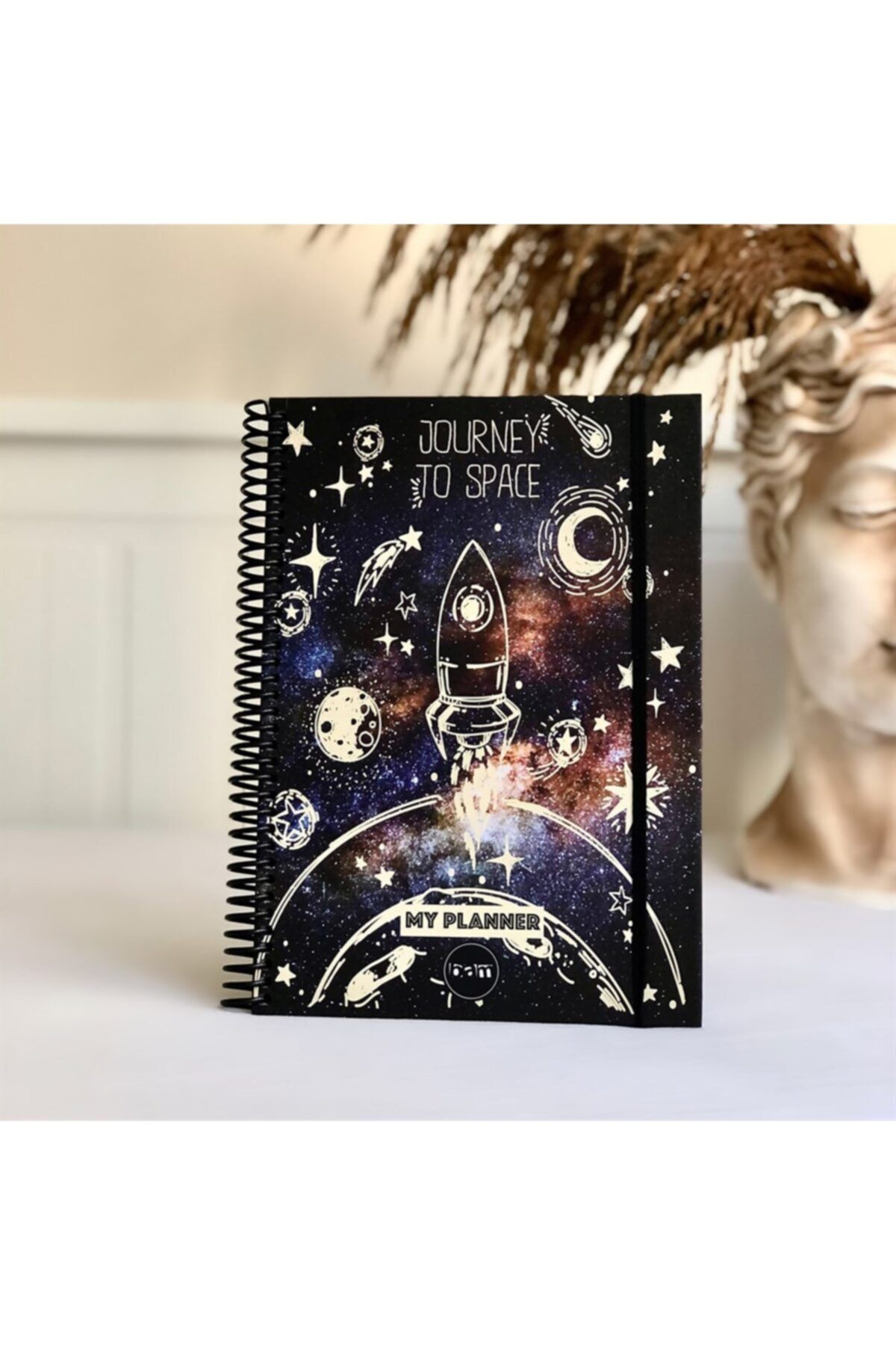 muustie Space Roket Tasarımlı Sert Kapaklı Lastikli Sprelli Tarihsiz Akademik Haftalık Planlayıcı Ajanda