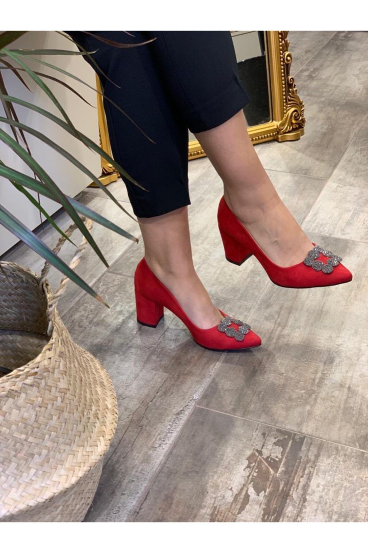 Sista Shoes Kadın Süet Kırmızı Taşlı Topuklu Ayakkabı
