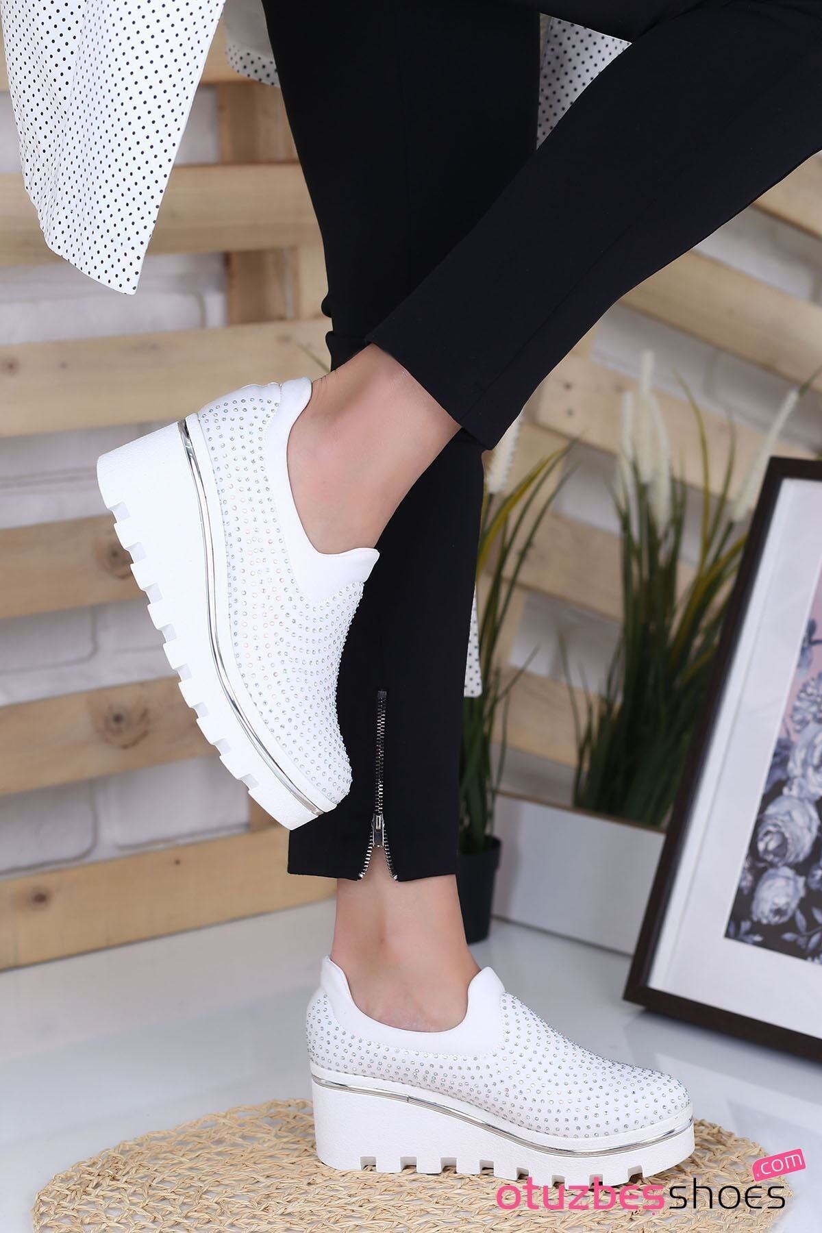 otuzbesshoes Beyaz Bratz Taş Detay Dolgu Topuk Ayakkabı