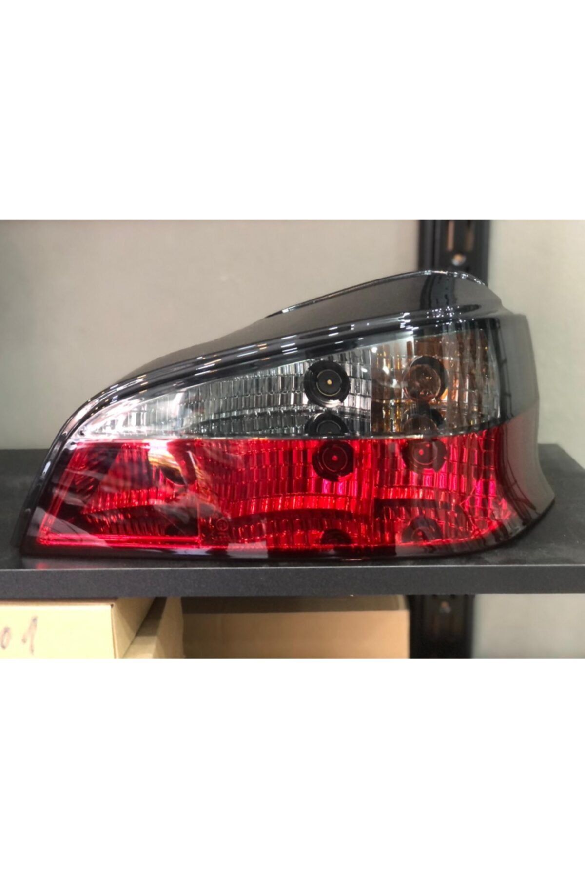 APEXİ 2000 Peugeot 106 Füme Beyaz Stop Takımı Taiwan