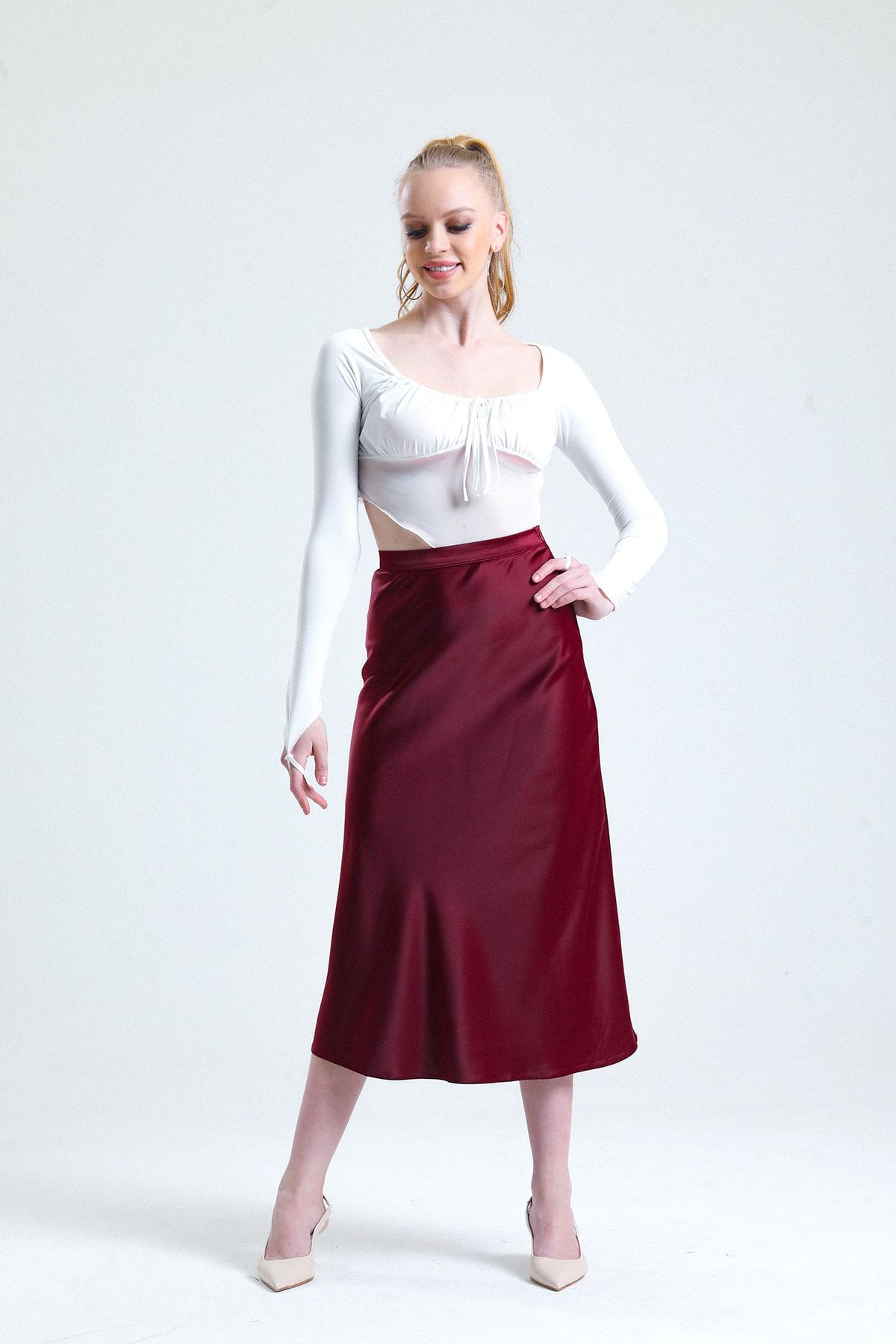 Burgundy skirt in store online