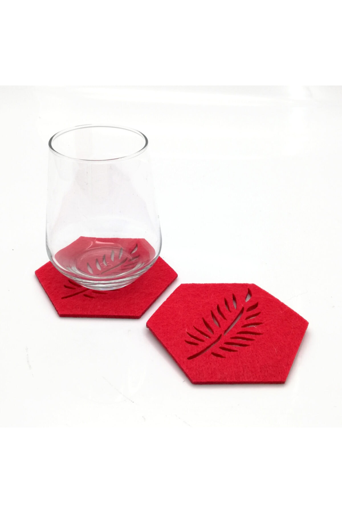 Lora Davet Amerikan Servis Bardak Altlığı Keçe Altıgen kırmızı