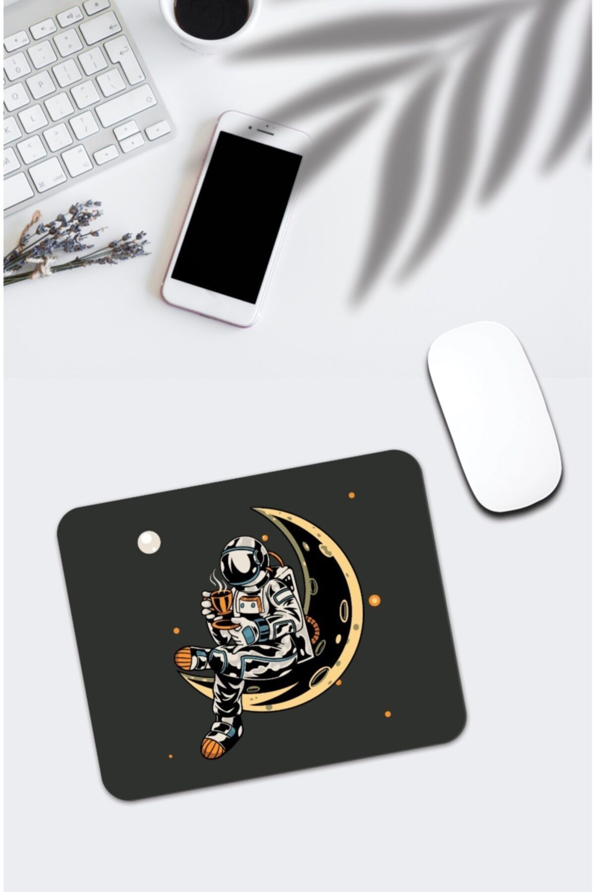pixolog Kahve Içen Astronotlu Mouse Pad 1104