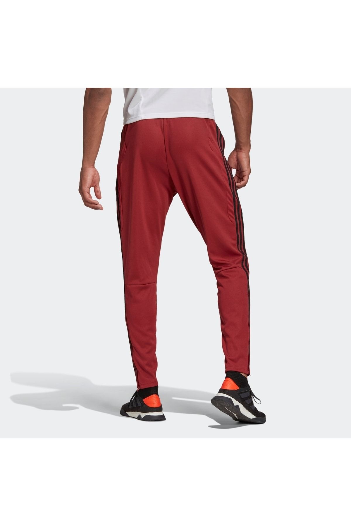 Adidas sweatpants tiro discount 19